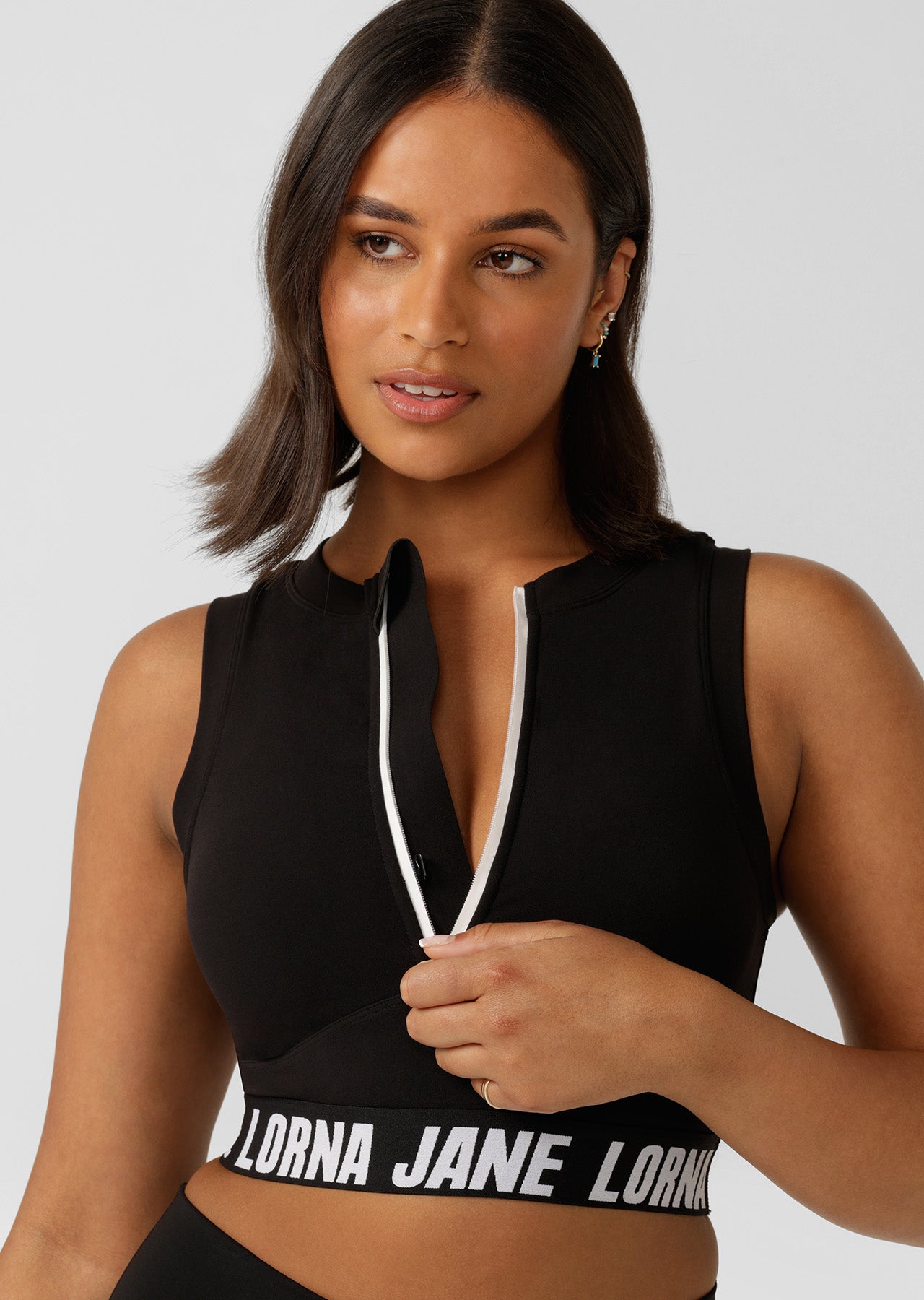 Lorna Jane Steady Zip Up Sports Bra - Black