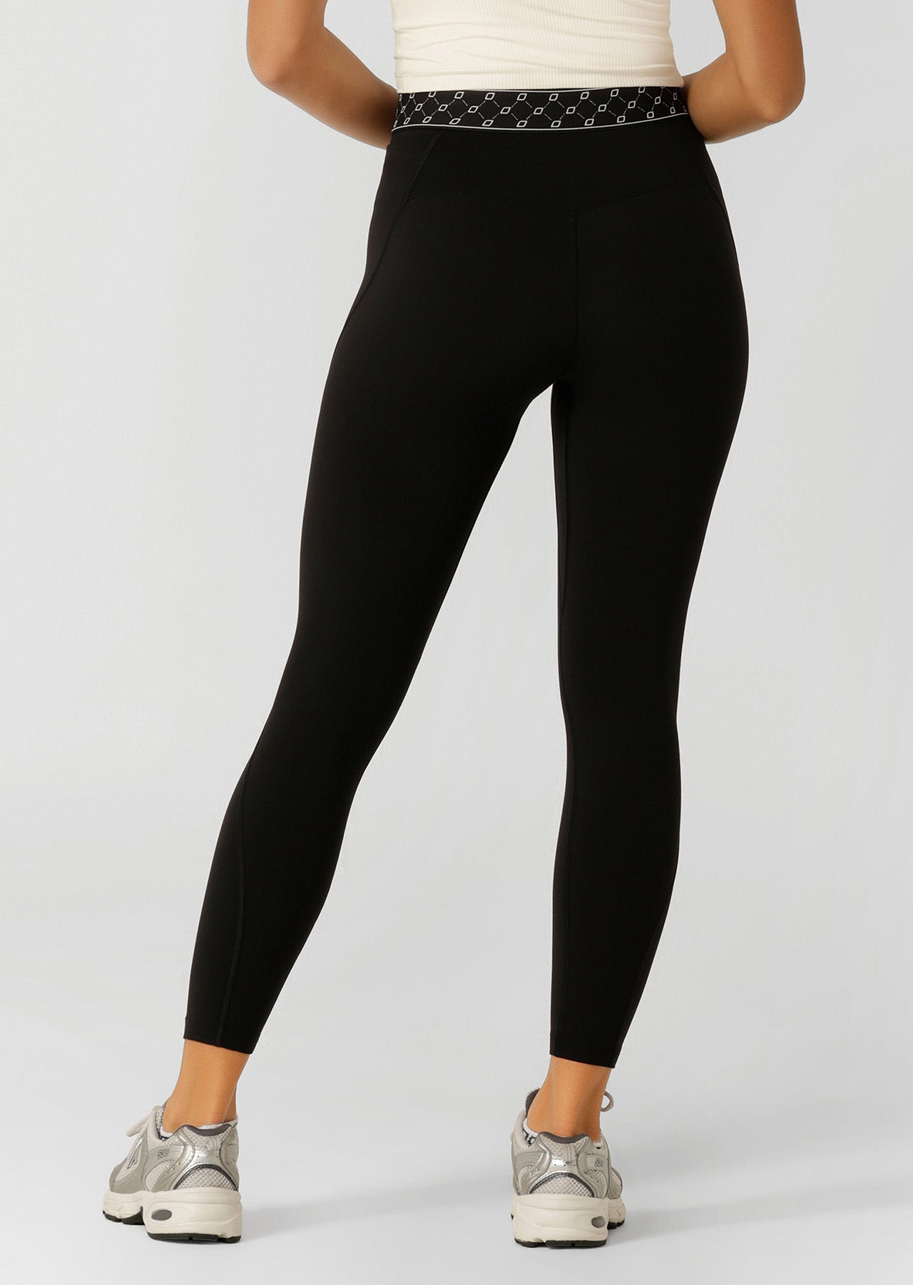 Lorna Jane Contour Side Pocket Ankle Biter Leggings - Recycled Black
