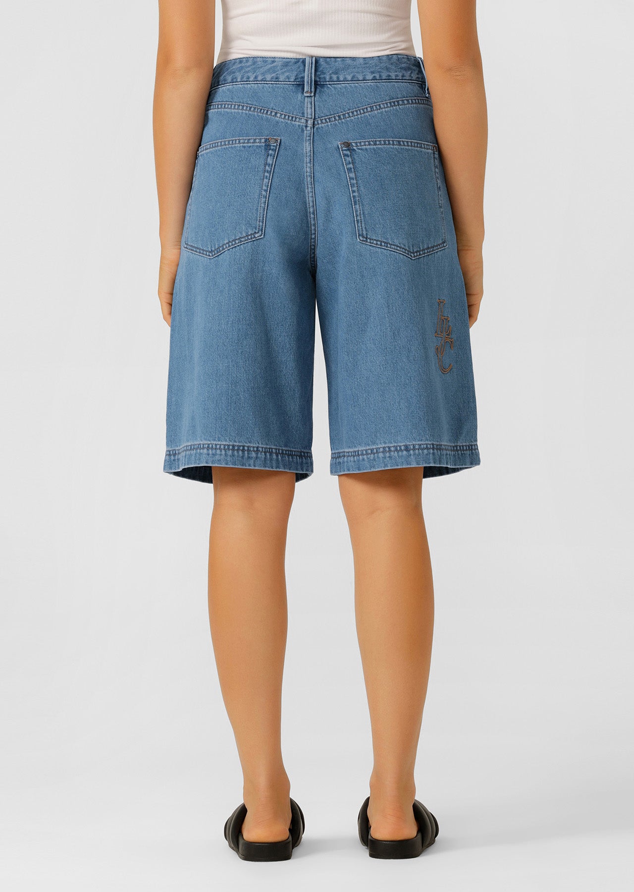 Lorna Jane Off Duty Vintage Wash Denim Shorts - Washed Blue Denim