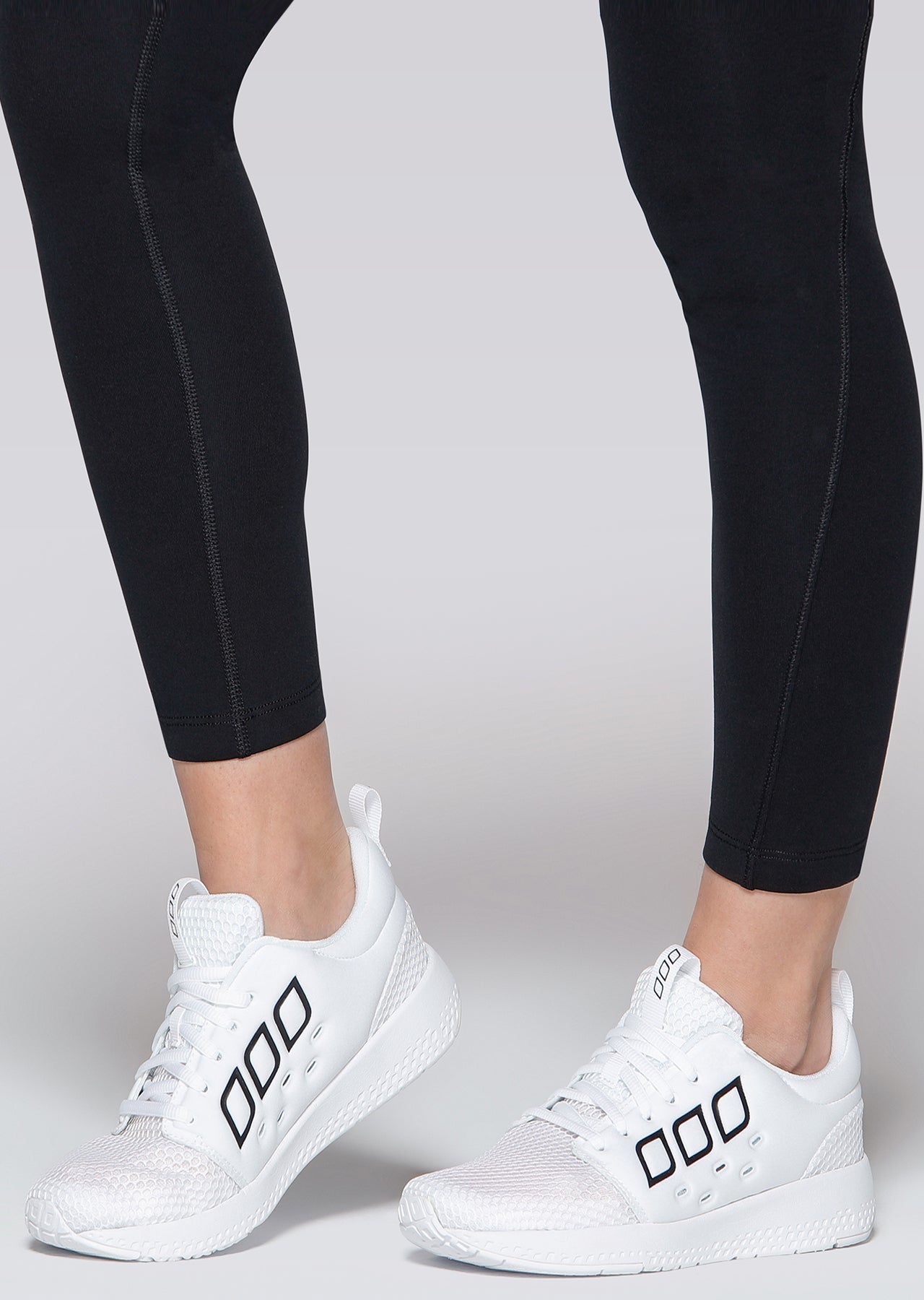 Lorna Jane Elevate Blaze 1.8 - White