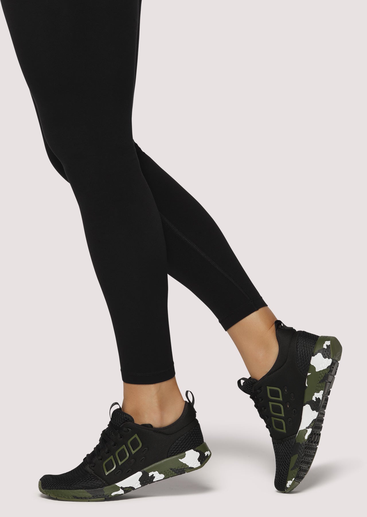 Lorna Jane Elevate Blaze 1.8 - Black/Camo