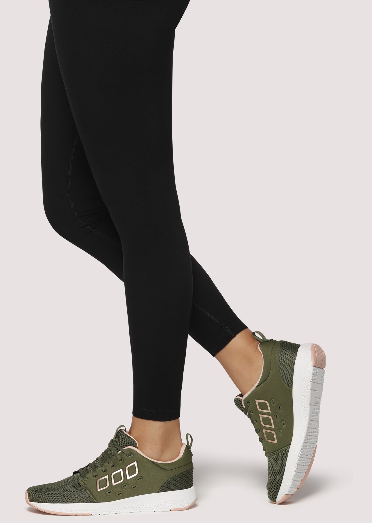 Lorna Jane Elevate Blaze 1.8 - Army Green/White