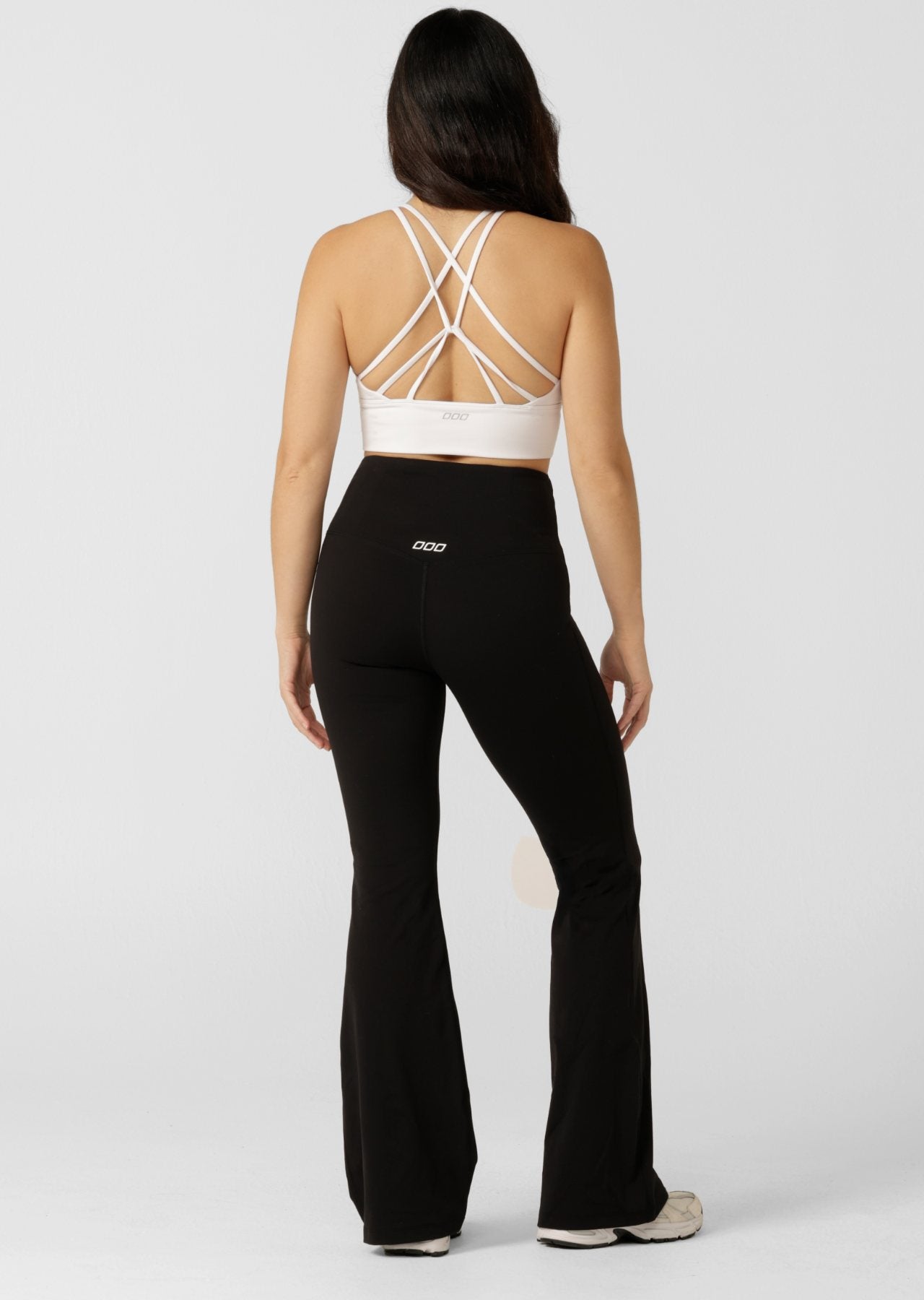 Lorna Jane Lotus Flared Leggings Petite - Recycled Black