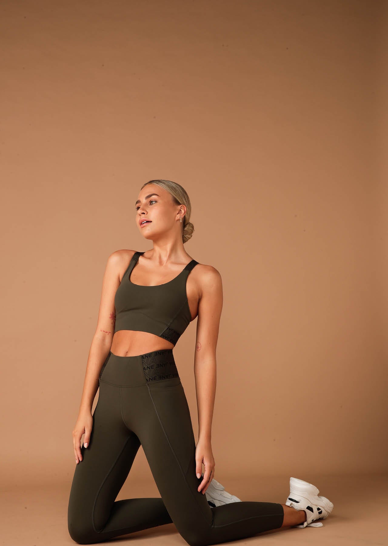 Lorna Jane Superior Support Sports Bra - Dark Luxury Green