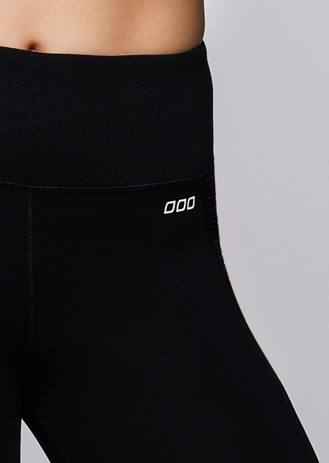 Lorna Jane Eden 7/8 Tight - Black