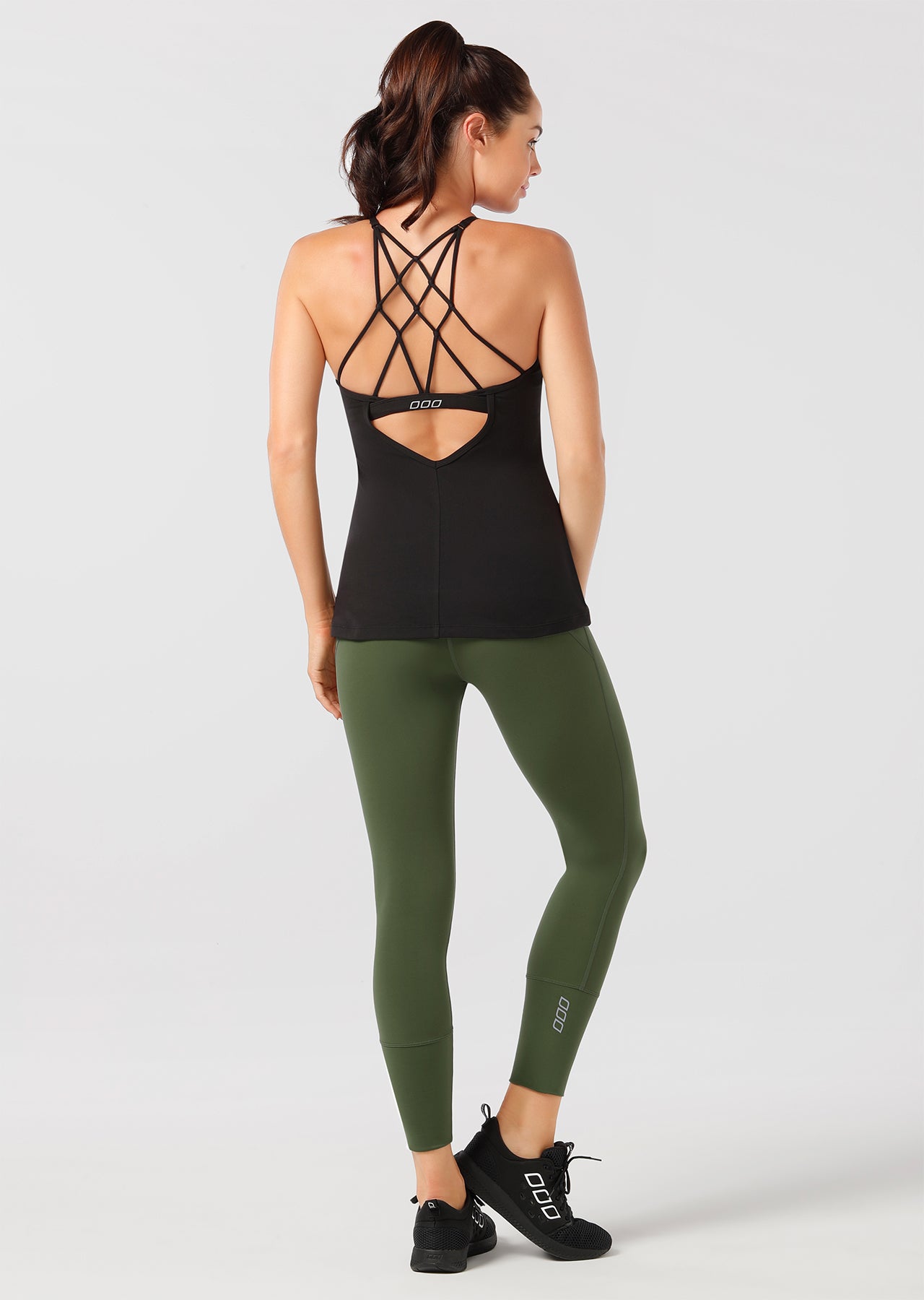 Lorna Jane Extraordinary Excel Shelf Tank - Black