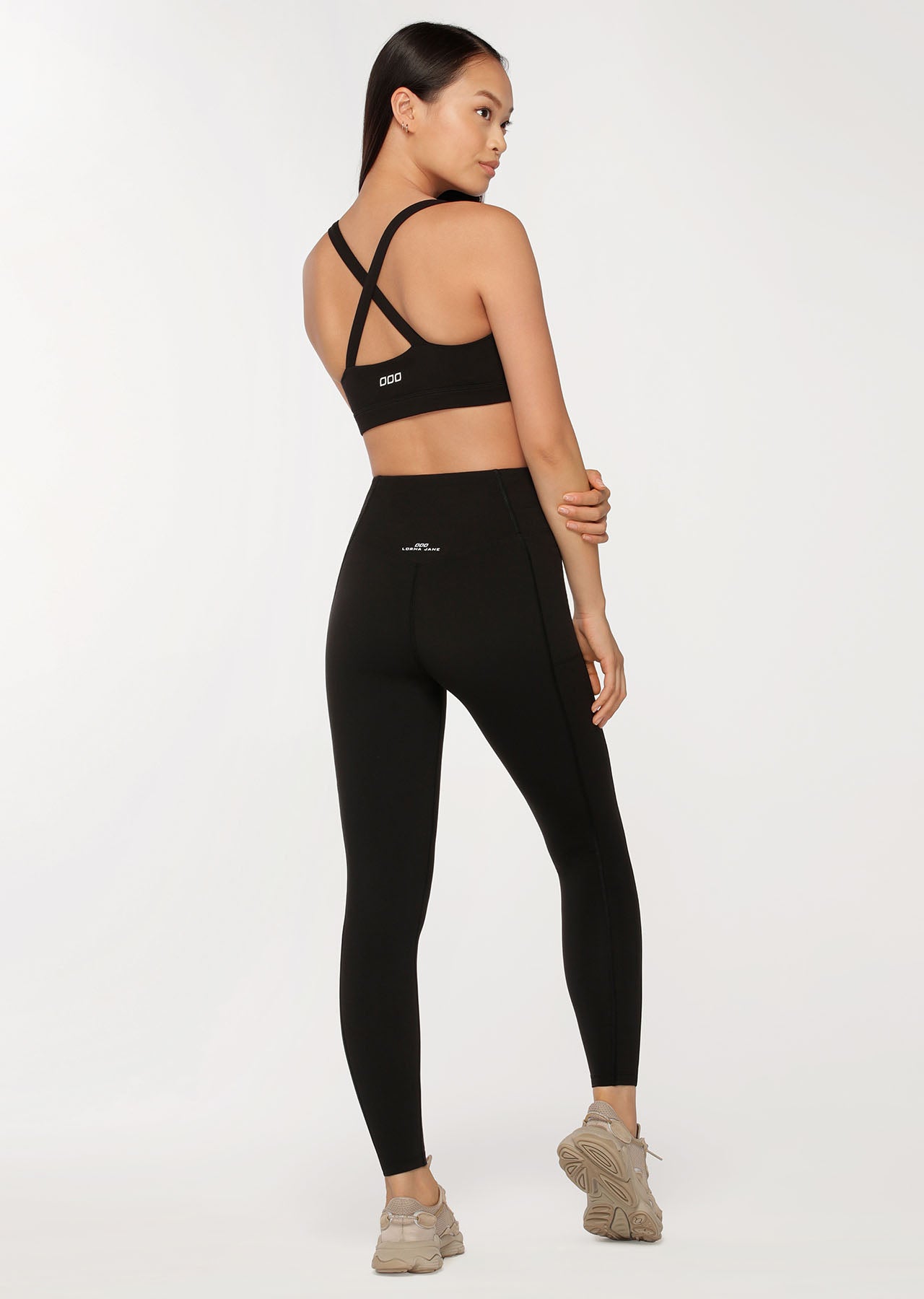 Lorna Jane Gathered Panel Sports Bra - Black