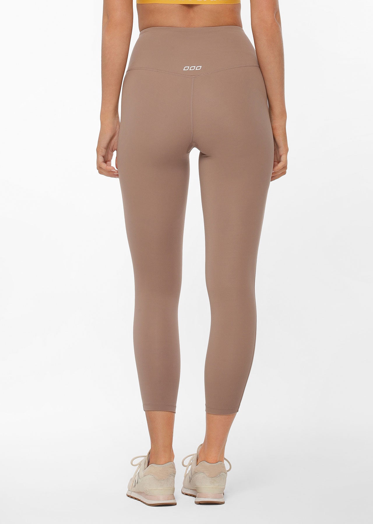 Lorna Jane Lotus No Chafe Ankle Biter Leggings - Bone