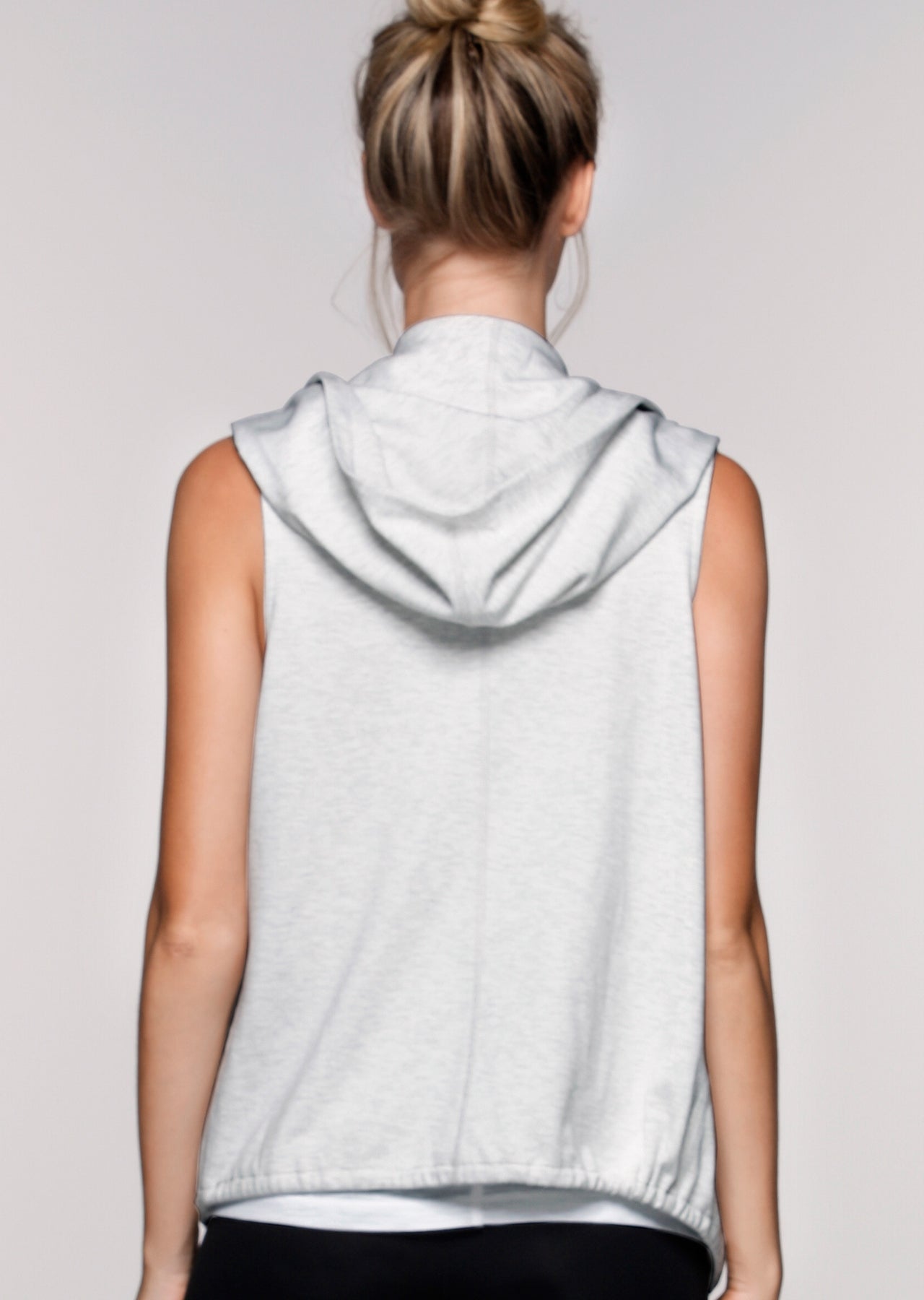 Lorna Jane It's A Wrap! S/Less Jacket - Snow Grey Marl