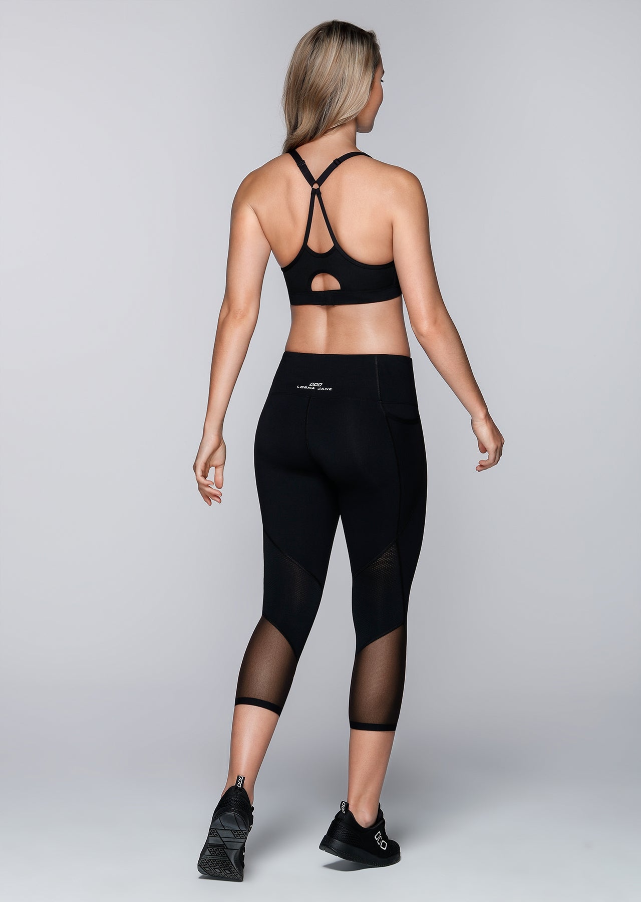 Lorna Jane LJ Classic Sports Bra - Black