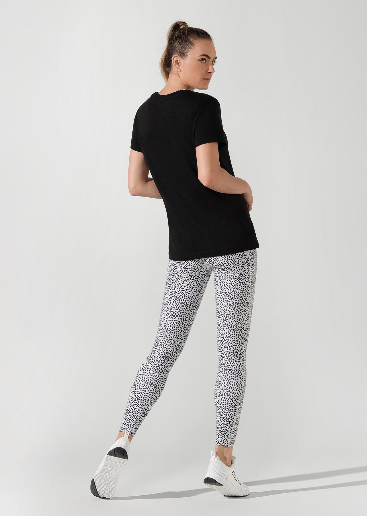 Lorna Jane Luxe Boyfriend Tee - Black