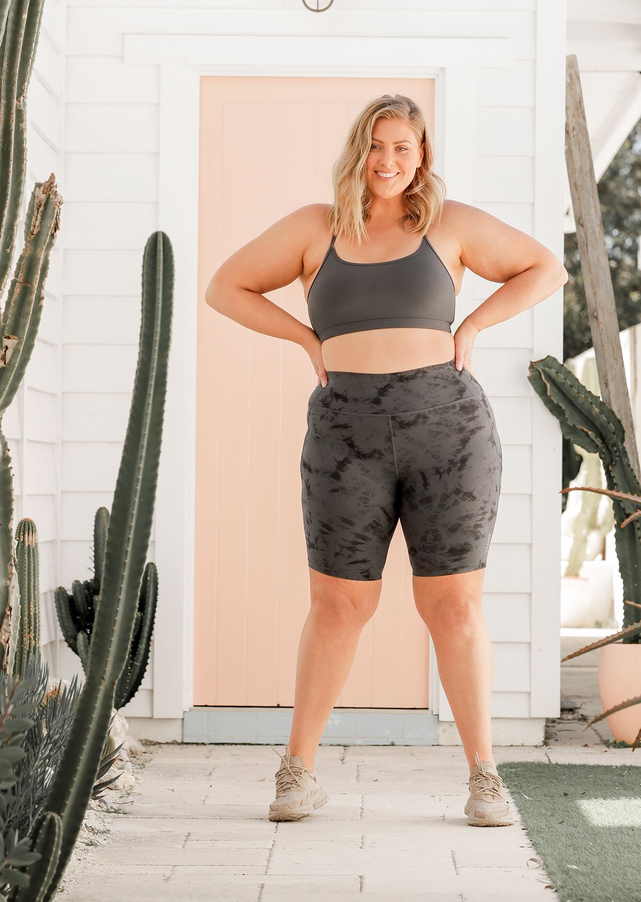 Lorna Jane No Dig Sculpting Bike Shorts - Titanium Wash Print