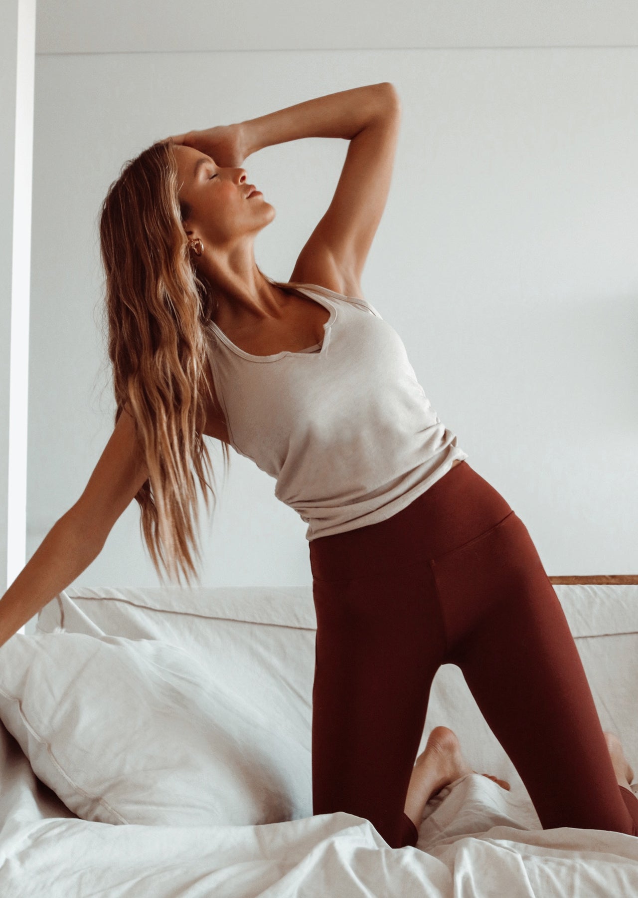 Lorna Jane Push It Cropped Active Tank - Off White