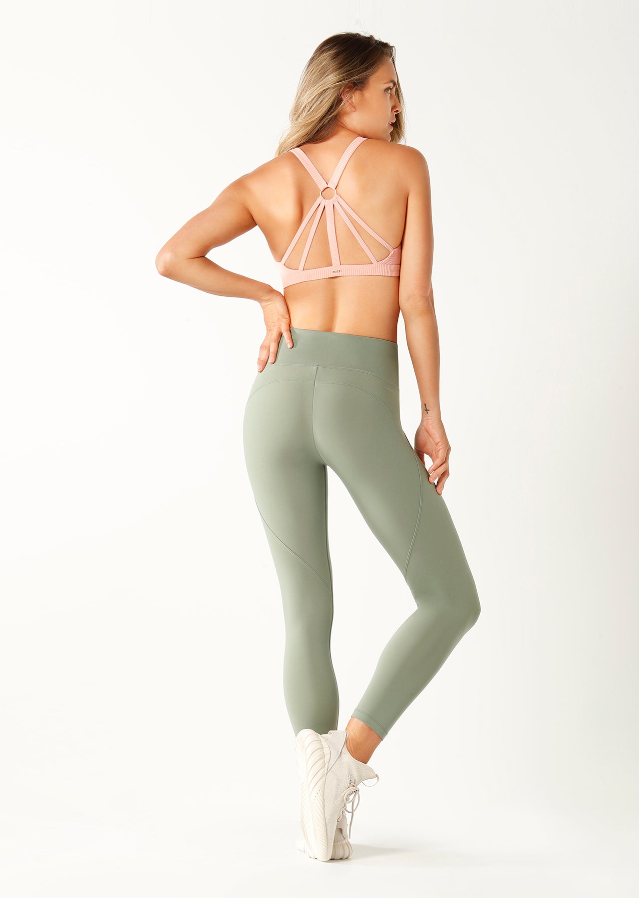 Lorna Jane Sienna Rib Sports Bra - Peach