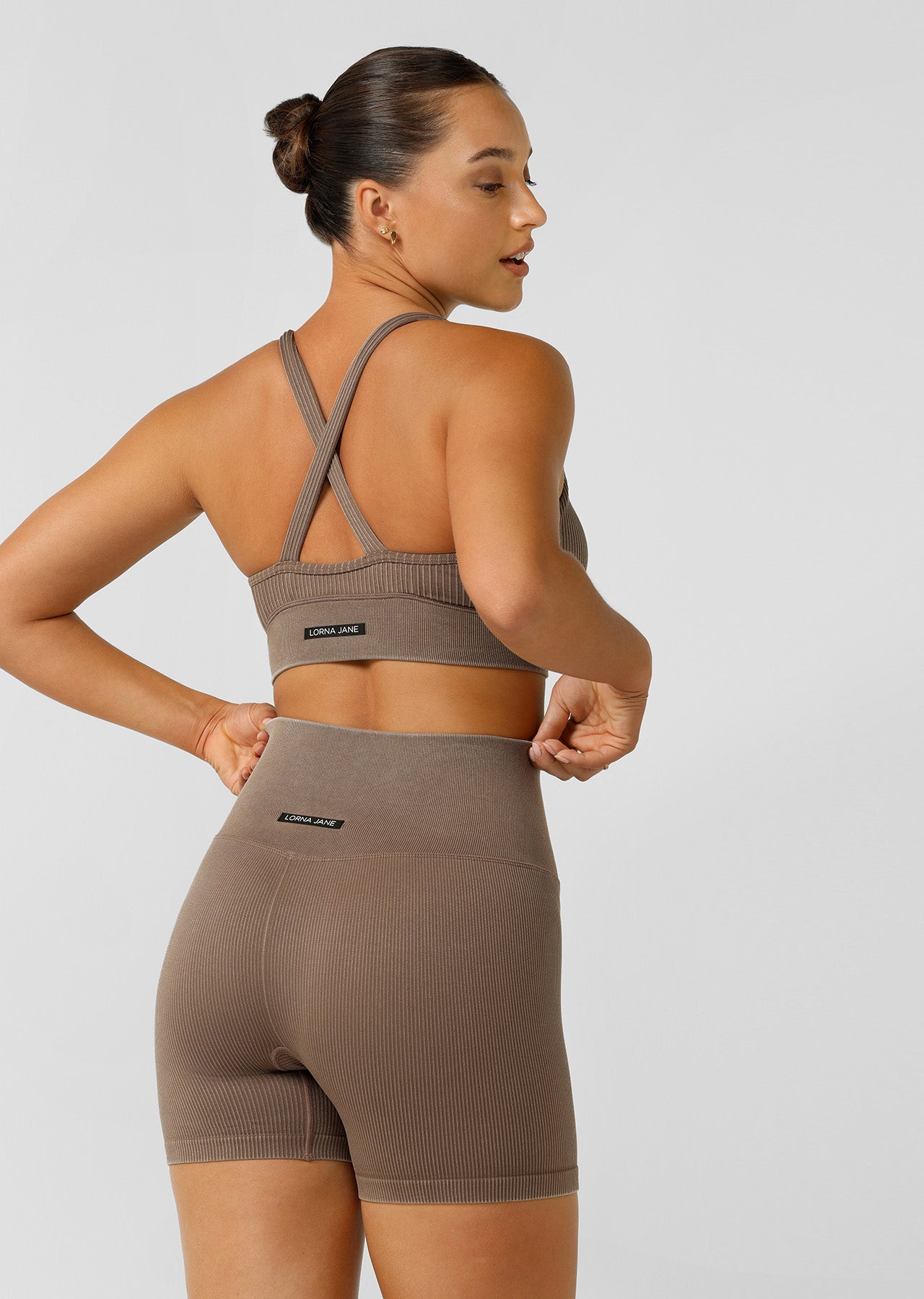 Lorna Jane It Girl Wide Ribbed Seamless 12cm Bike Shorts - Washed Bone