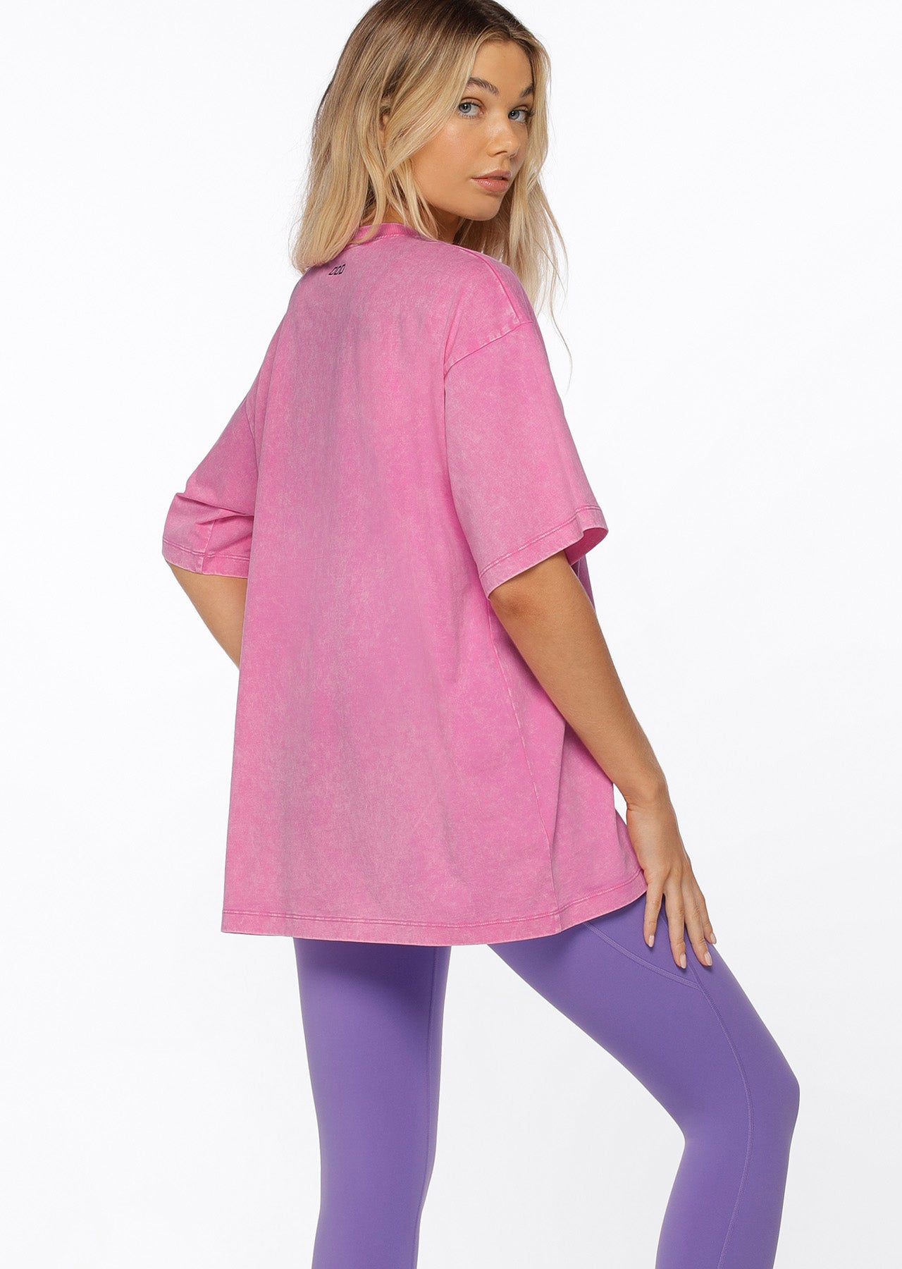 Lorna Jane Chain Boyfriend Tee - Washed Hyper Peony