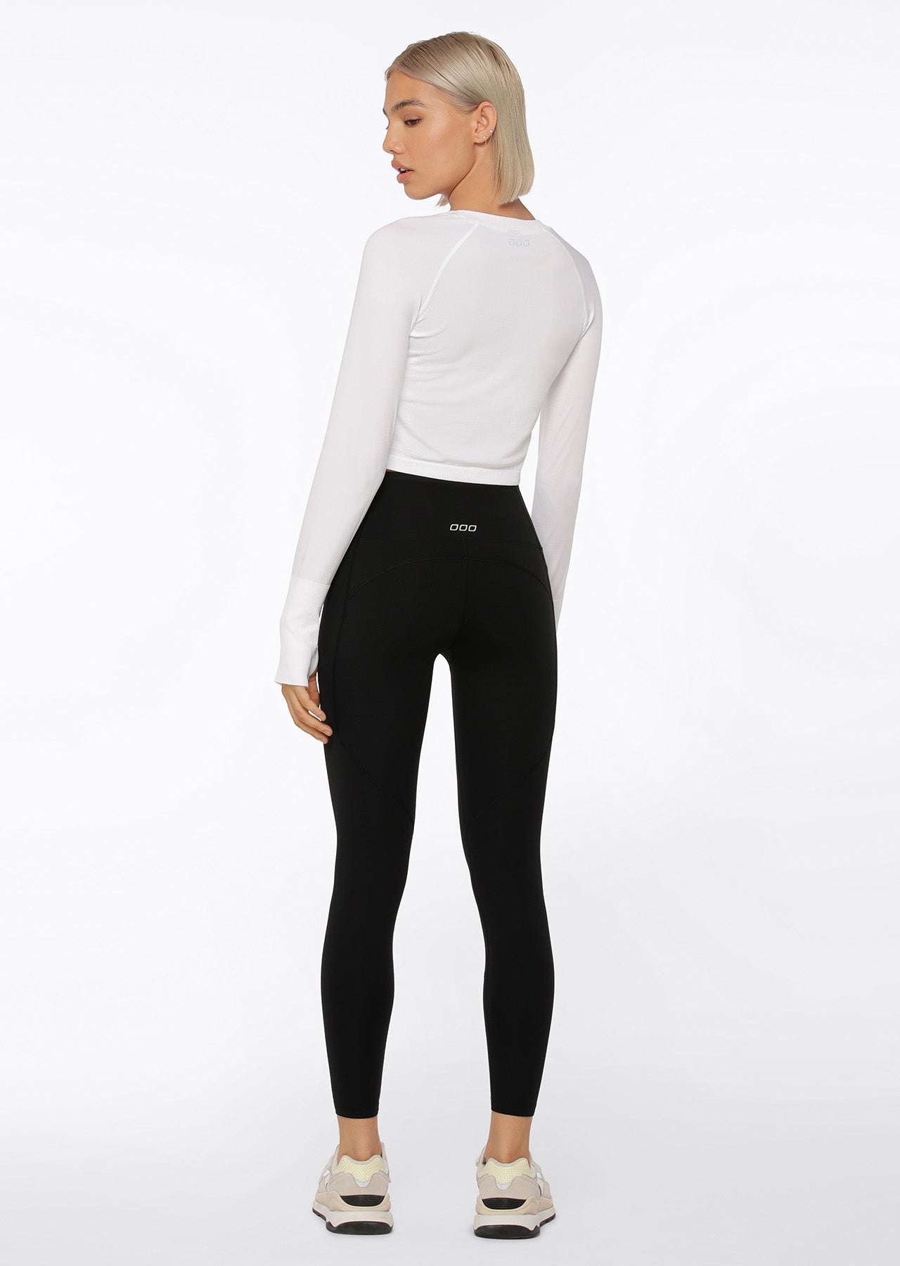 Lorna Jane Dynamic Seamless Cropped Long Sleeve Top - White