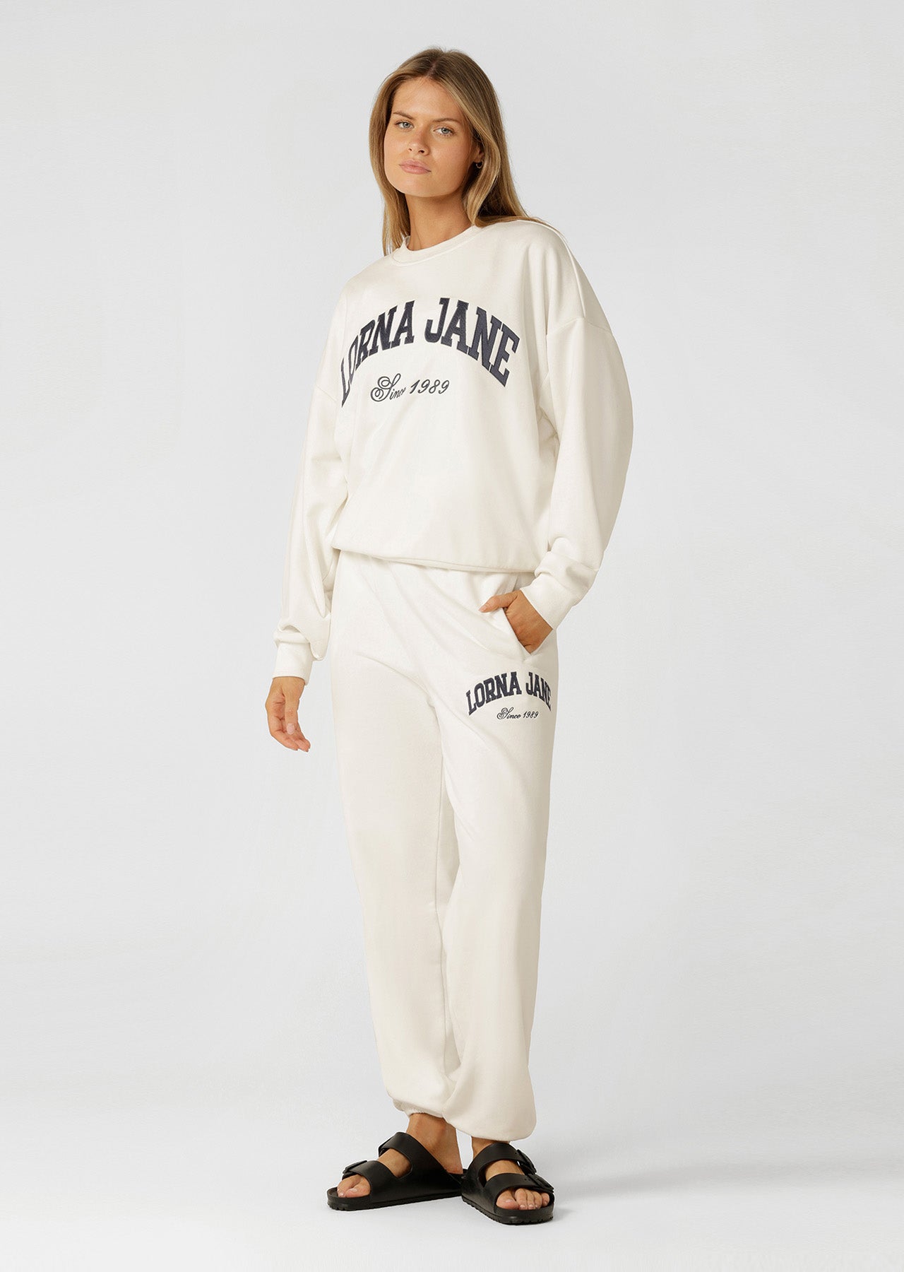 Lorna Jane New Sport Sweatpants - Porcelain