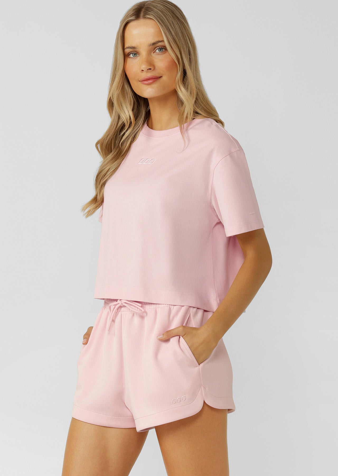 Lorna Jane Go-To Classic Crop T-Shirt - Pale Peony
