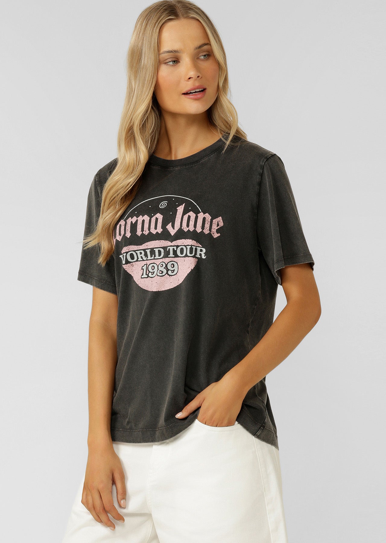 Lorna Jane On Tour Washed Relaxed T-Shirt - Washed Black