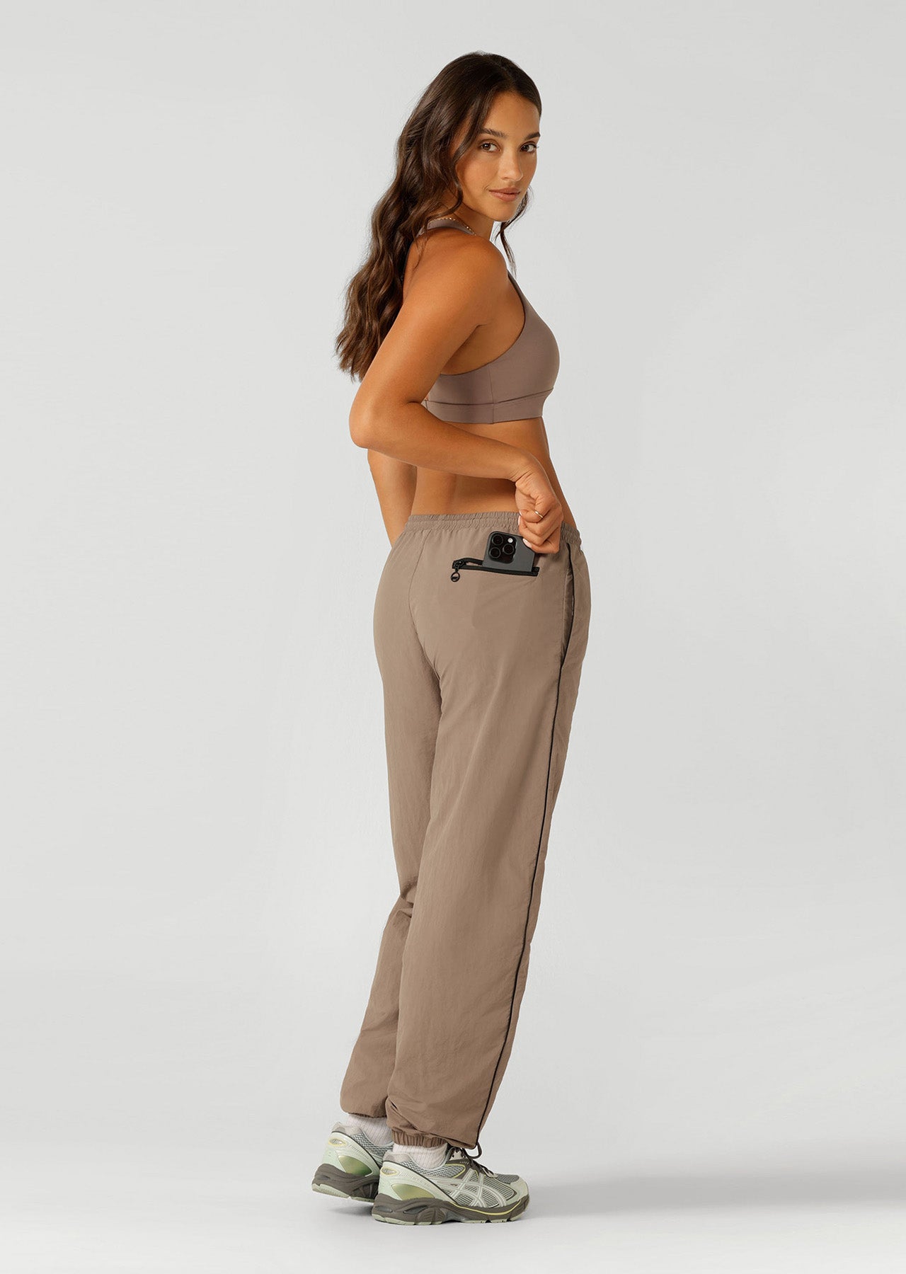 Lorna Jane Outdoor Rec Trackpants - Bone