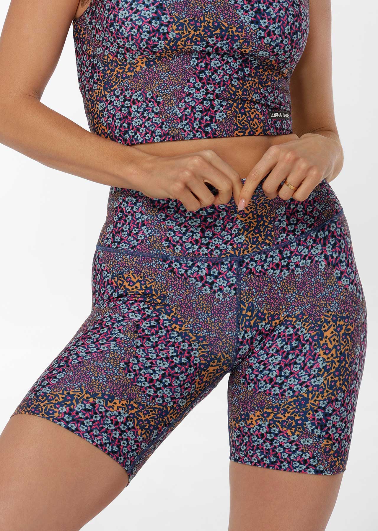 Lorna Jane Midnight Ditsy Bike Shorts - Midnight Ditsy Print