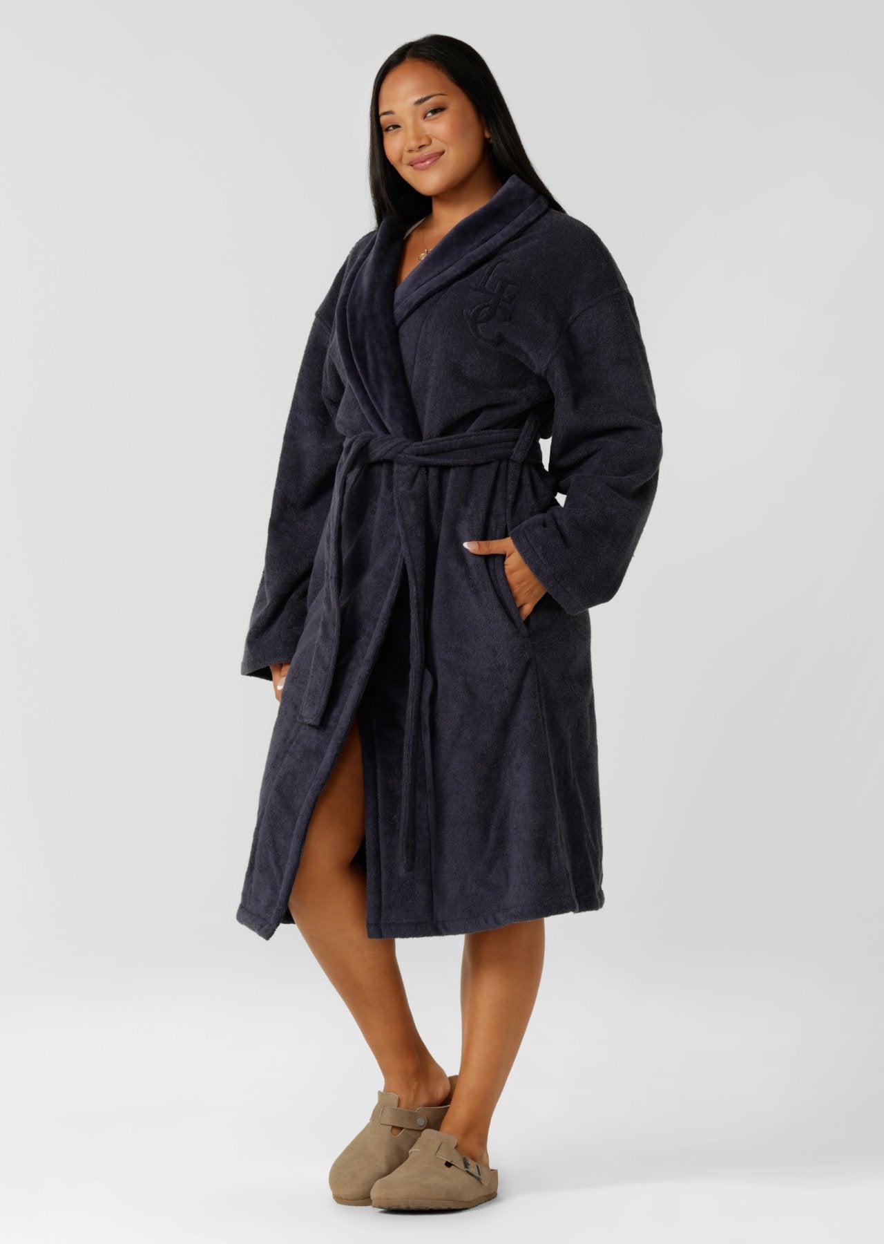 Lorna Jane R&R Lounge Robe - Platinum Navy