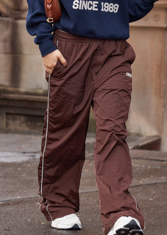 Lorna Jane Heritage Varsity Pants - Truffle