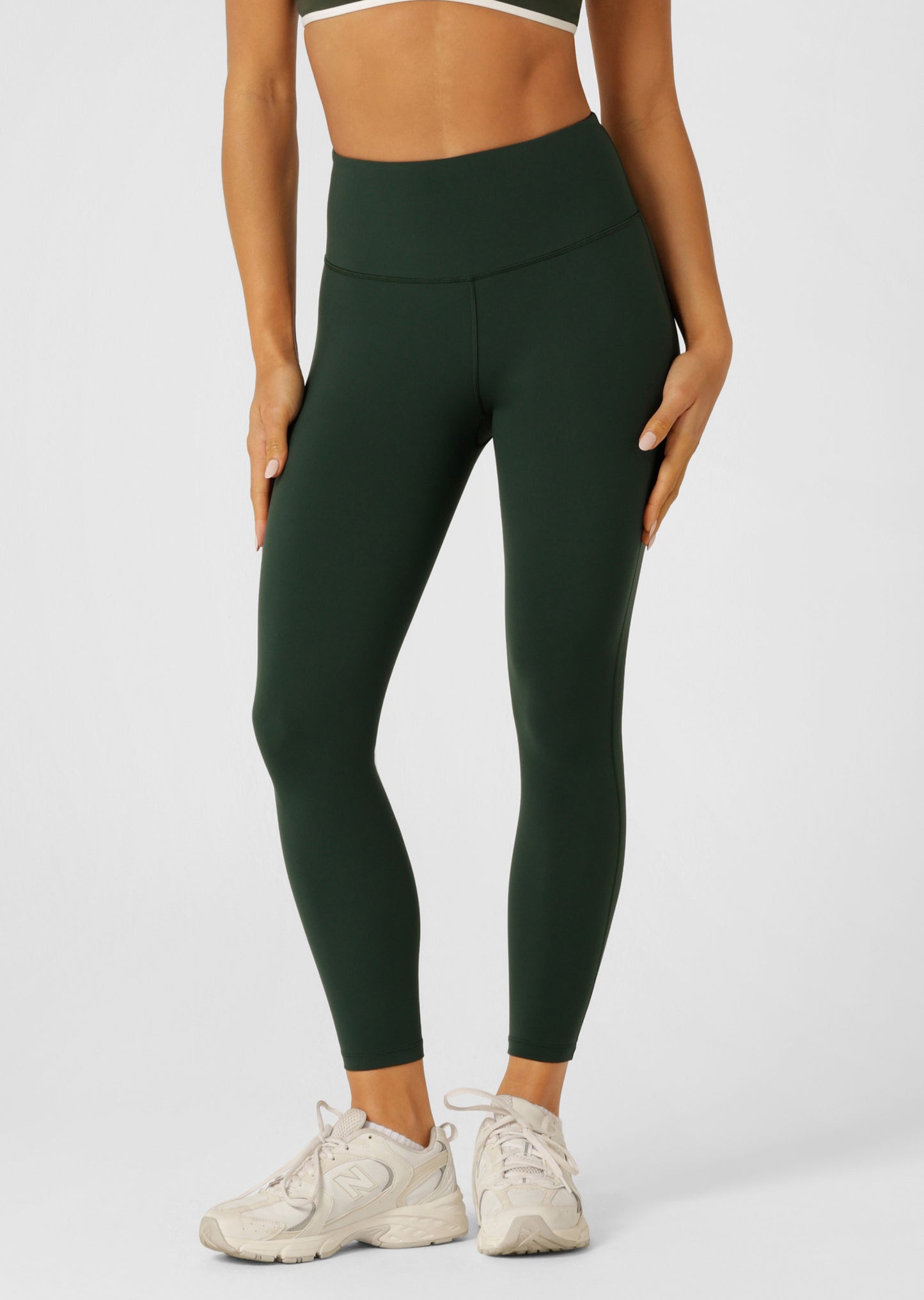 Lorna Jane Limited Edition Lotus No Chafe Ankle Biter Leggings - Fig Green
