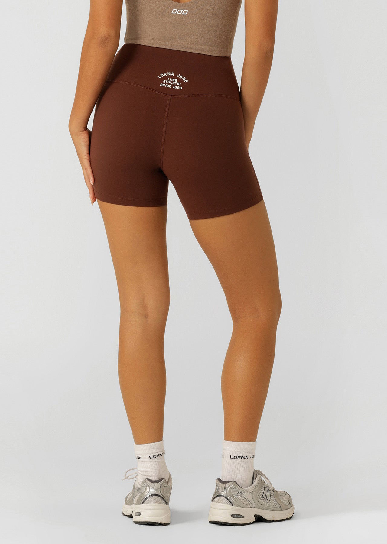 Lorna Jane Limited Edition Lotus No Chafe 12cm Bike Shorts - Truffle