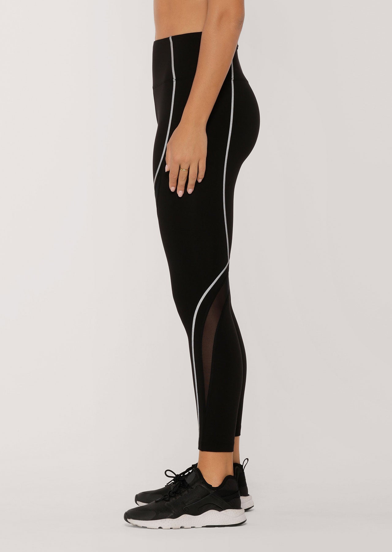 Lorna Jane Aero Support Pocket Ankle Biter Leggings - Black