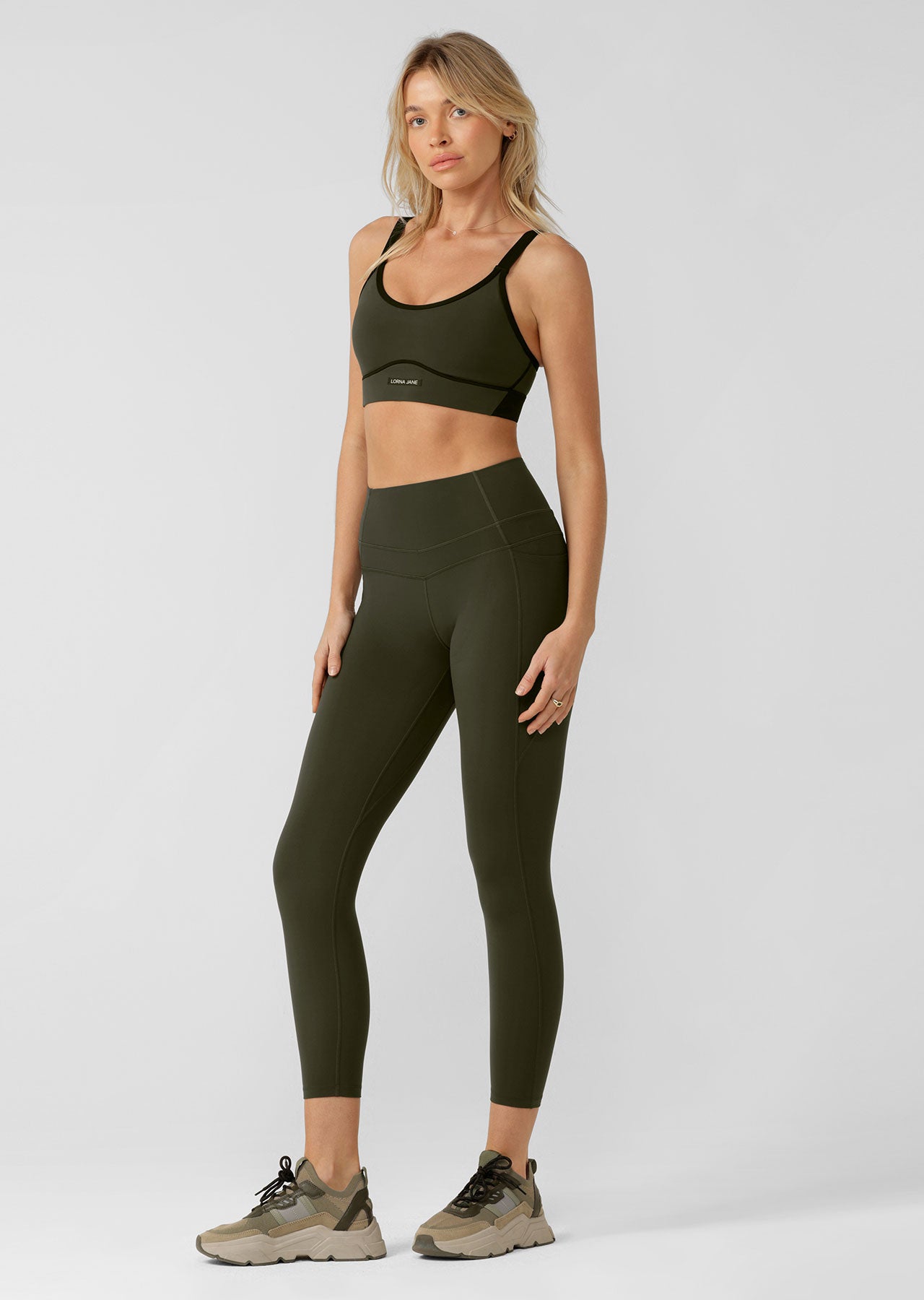 Lorna Jane Undefeated Sports Bra - Luxury Green