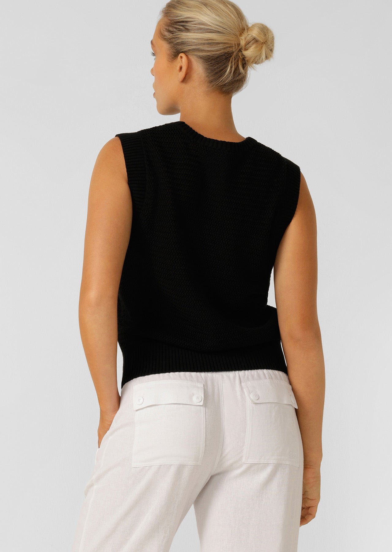 Lorna Jane Serene Knit Vest - Black