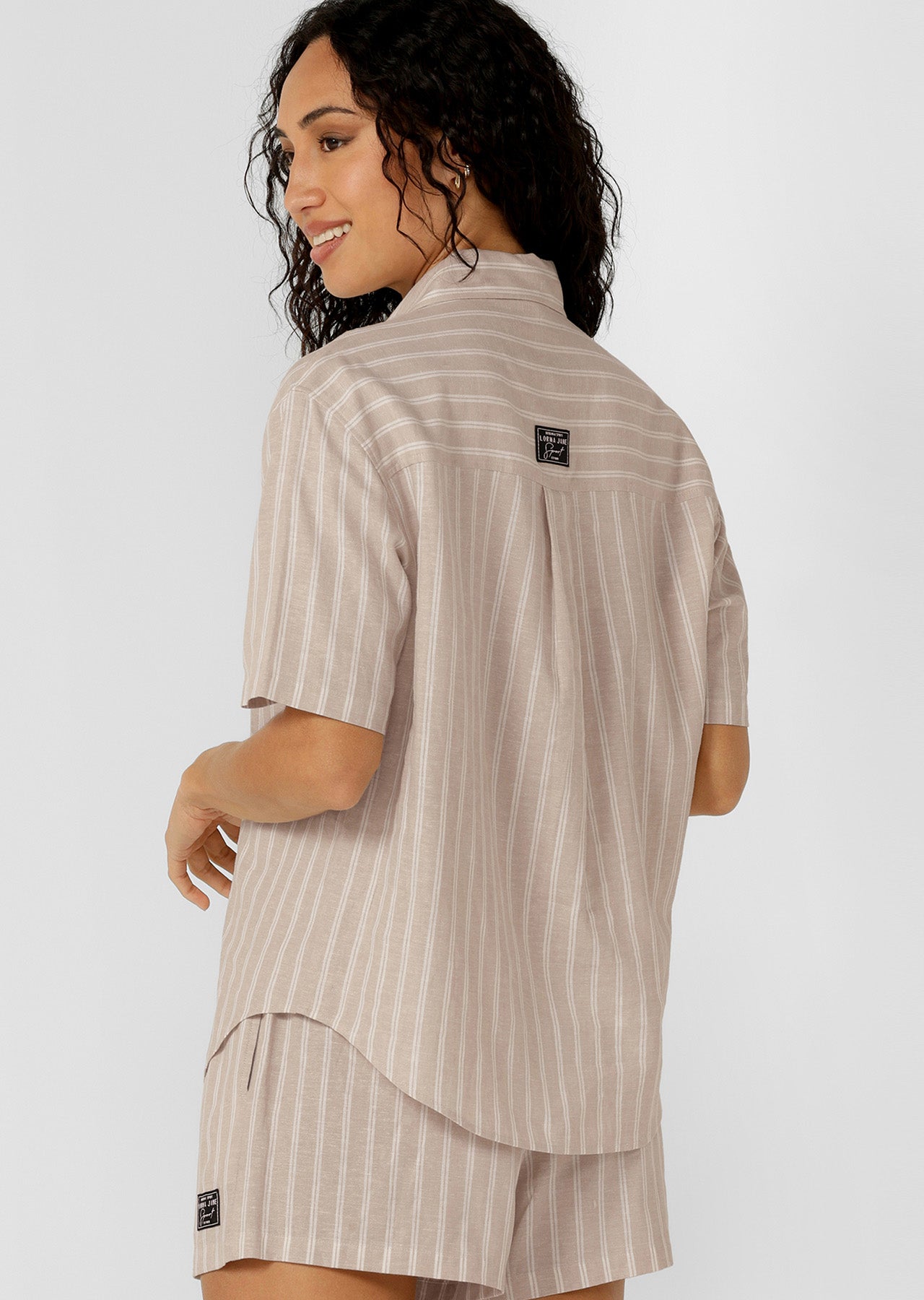 Lorna Jane Preset Stripe Linen Short Sleeve Shirt - Latte Stripe