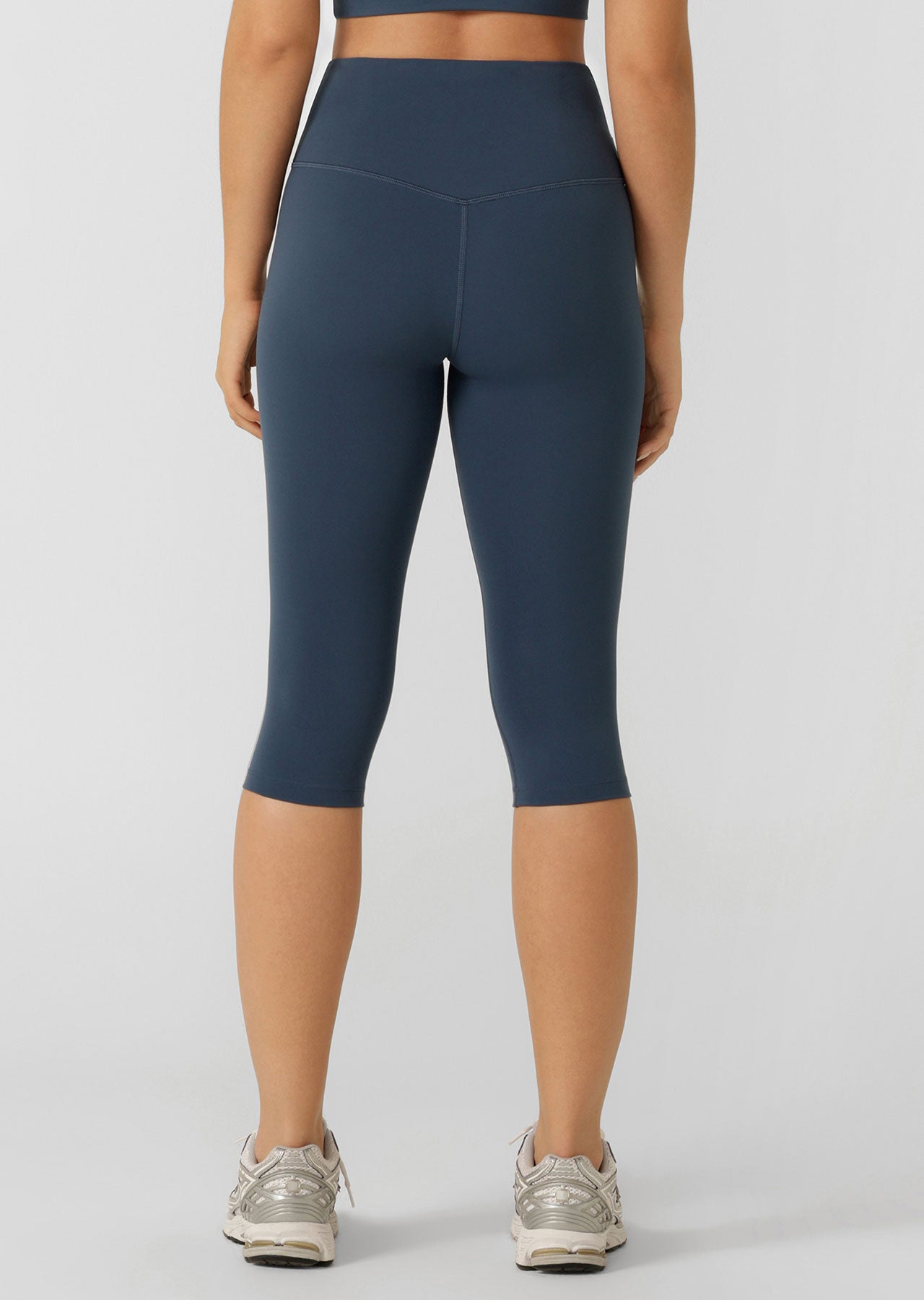 Lorna Jane Active Living 3/4 Capri Leggings - Pale Indigo