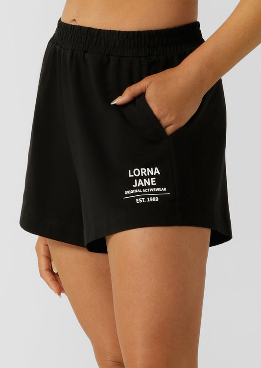 Lorna Jane Weekender Walk Shorts - Black