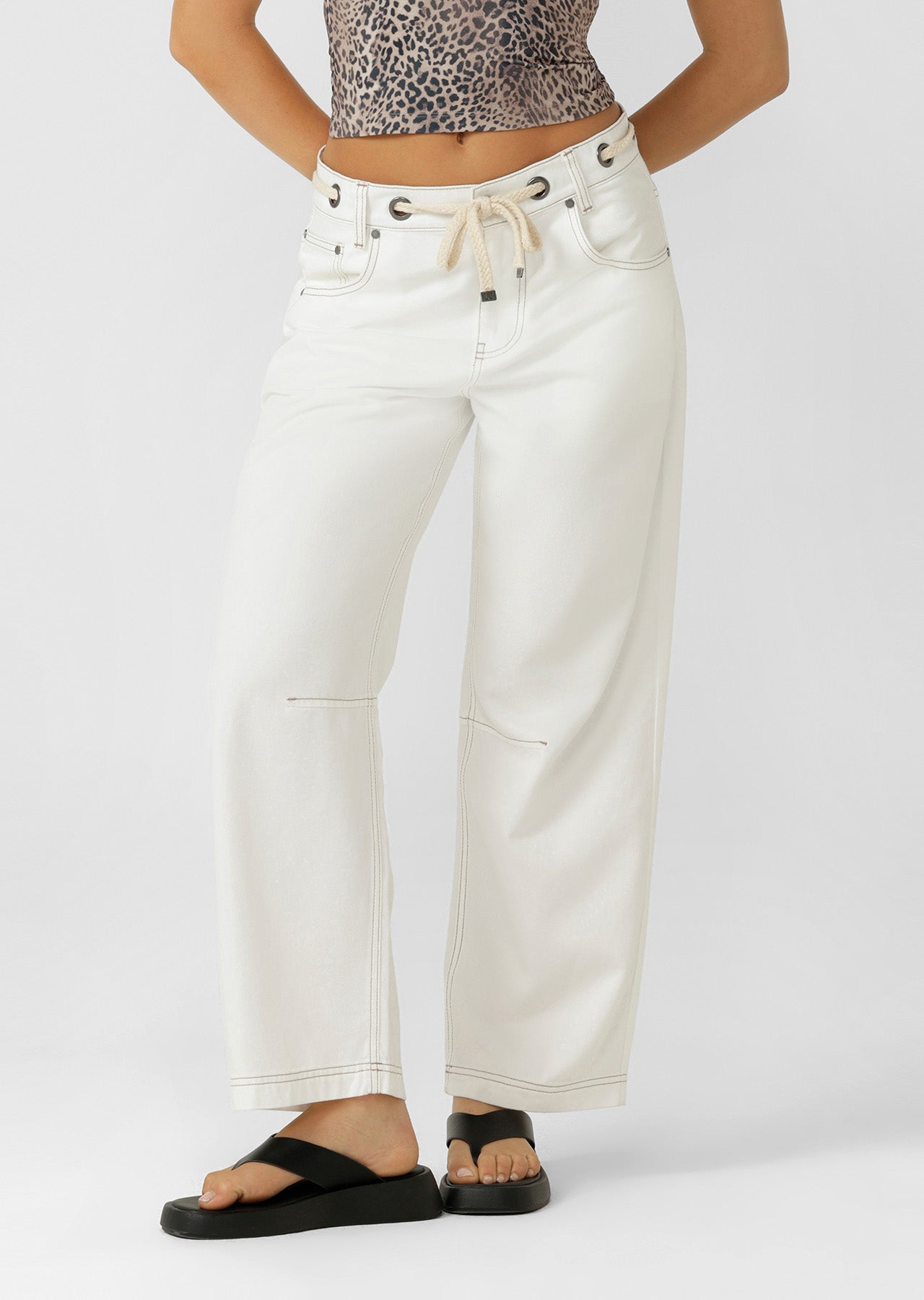 Lorna Jane Off Duty Vintage Denim Pants - Vintage White