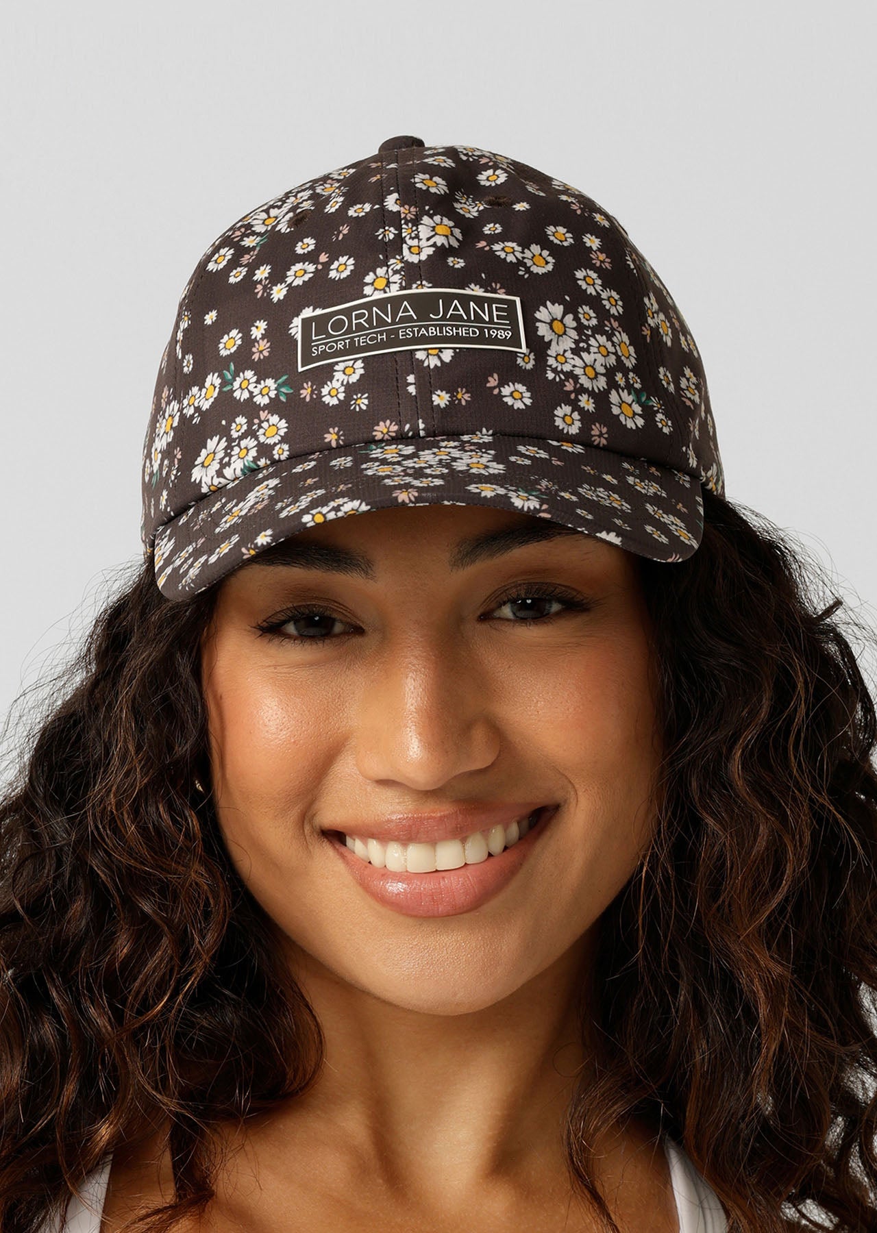 Lorna Jane Ditsy Daisy Outdoor Rec Cap - Ditsy Daisy Print