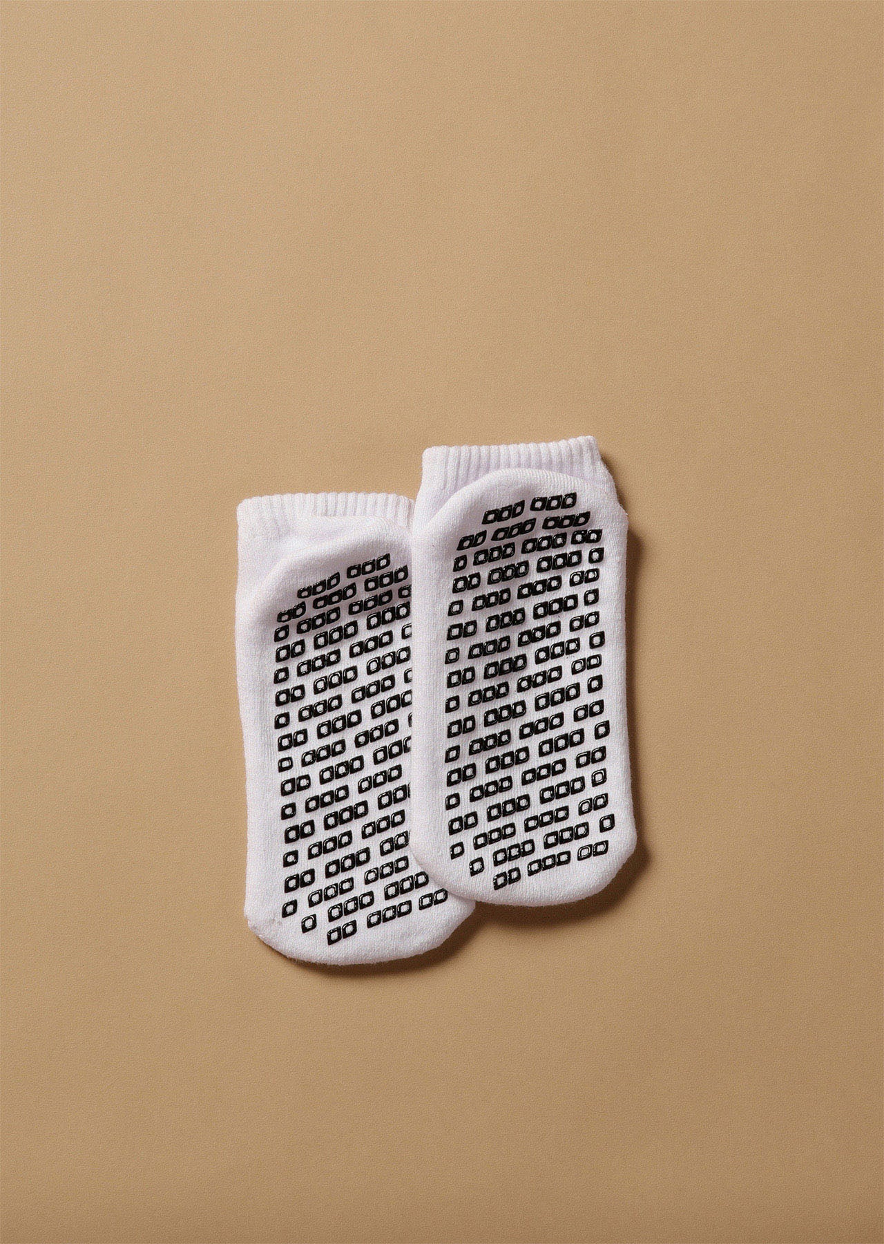 Lorna Jane Icon Pilates Grip Socks - White