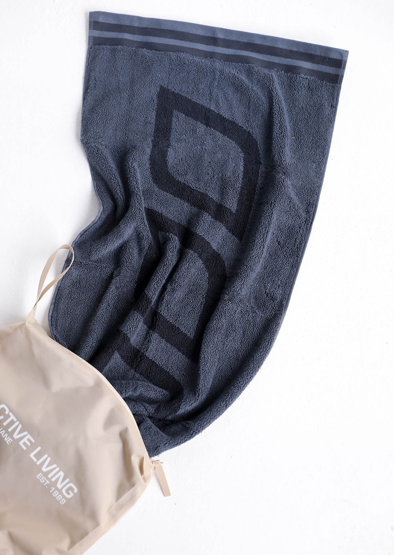 Lorna Jane Icon Sweat Towel - Titanium