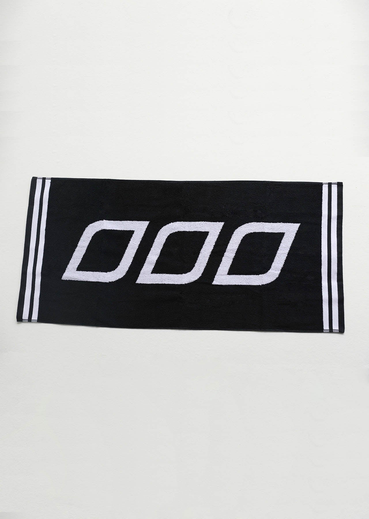 Lorna Jane Icon Sweat Towel - Black