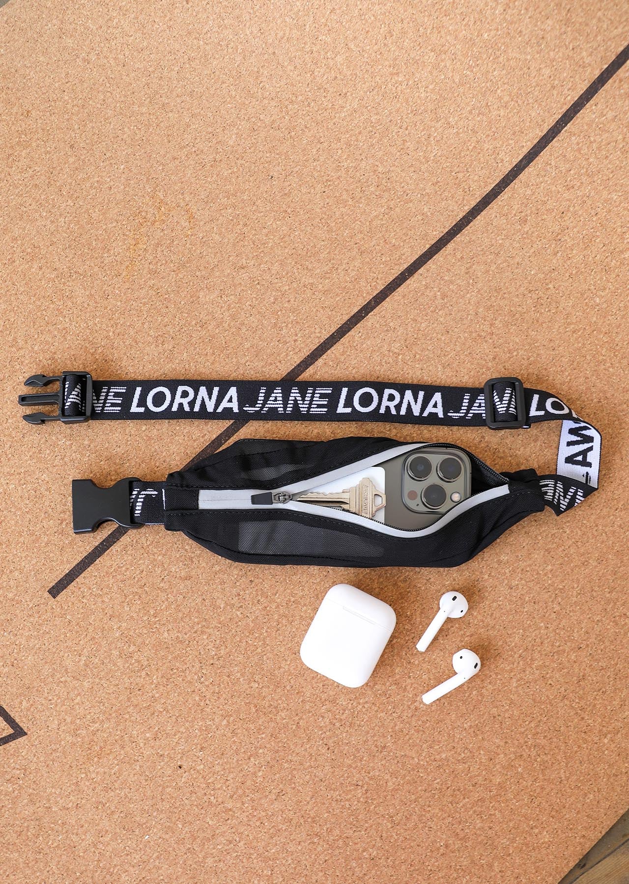 Lorna Jane Pace It Running Belt - Black