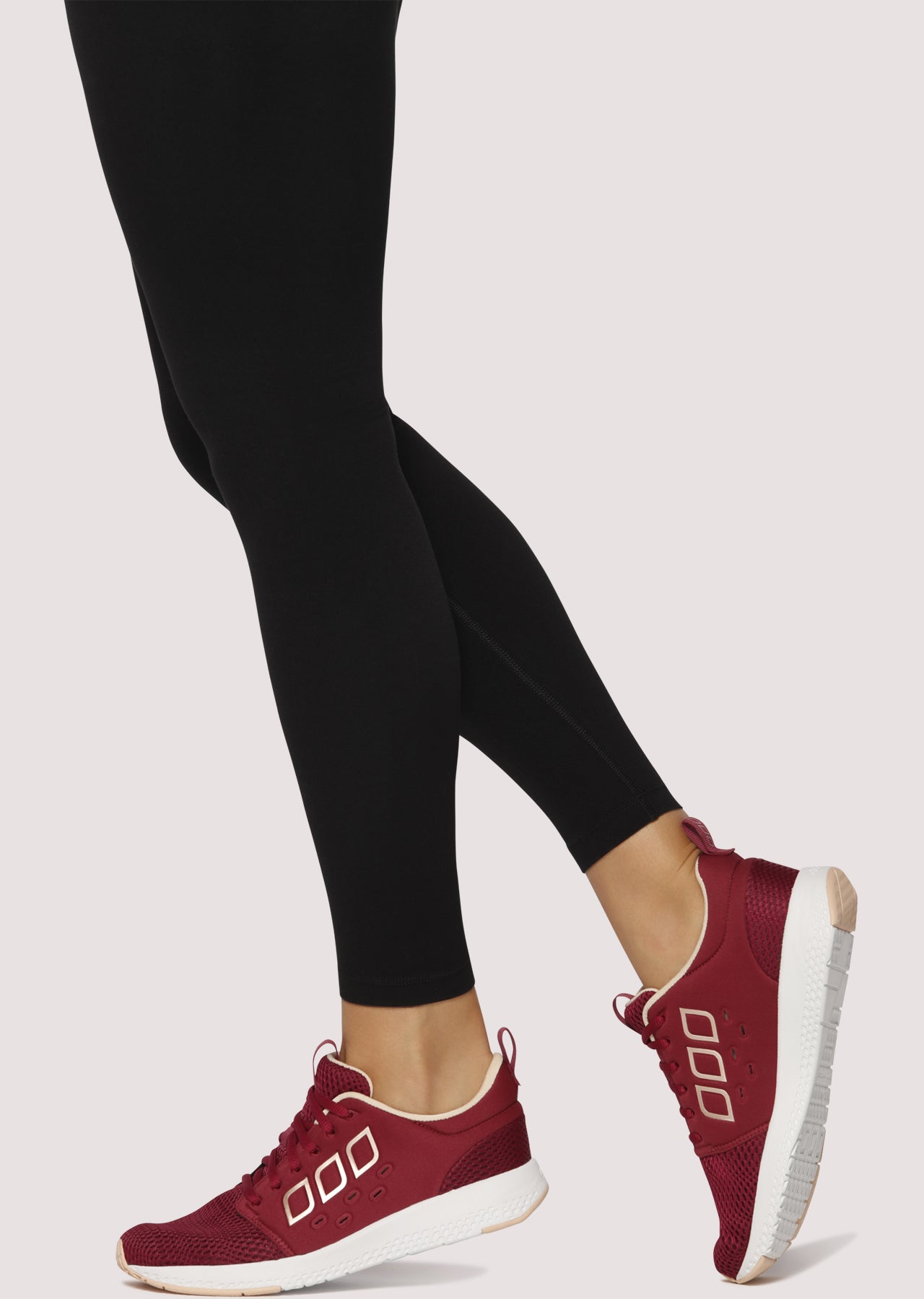 Lorna Jane Elevate Blaze 1.8 - Cherry/White