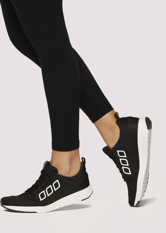 Lorna Jane Elevate Blaze 1.8 - Black/White