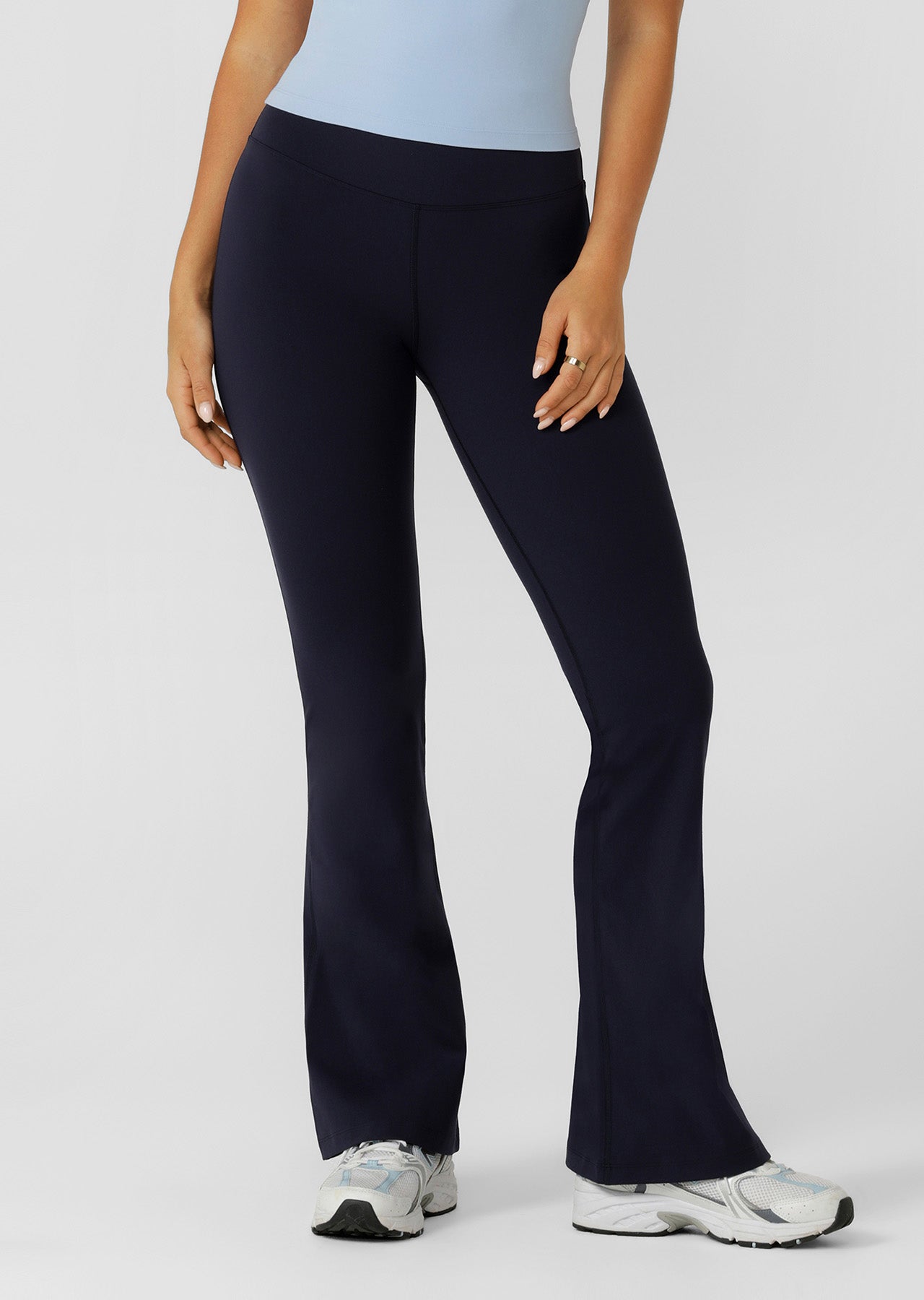Lorna Jane Lotus Flared Leggings - Oxford Navy