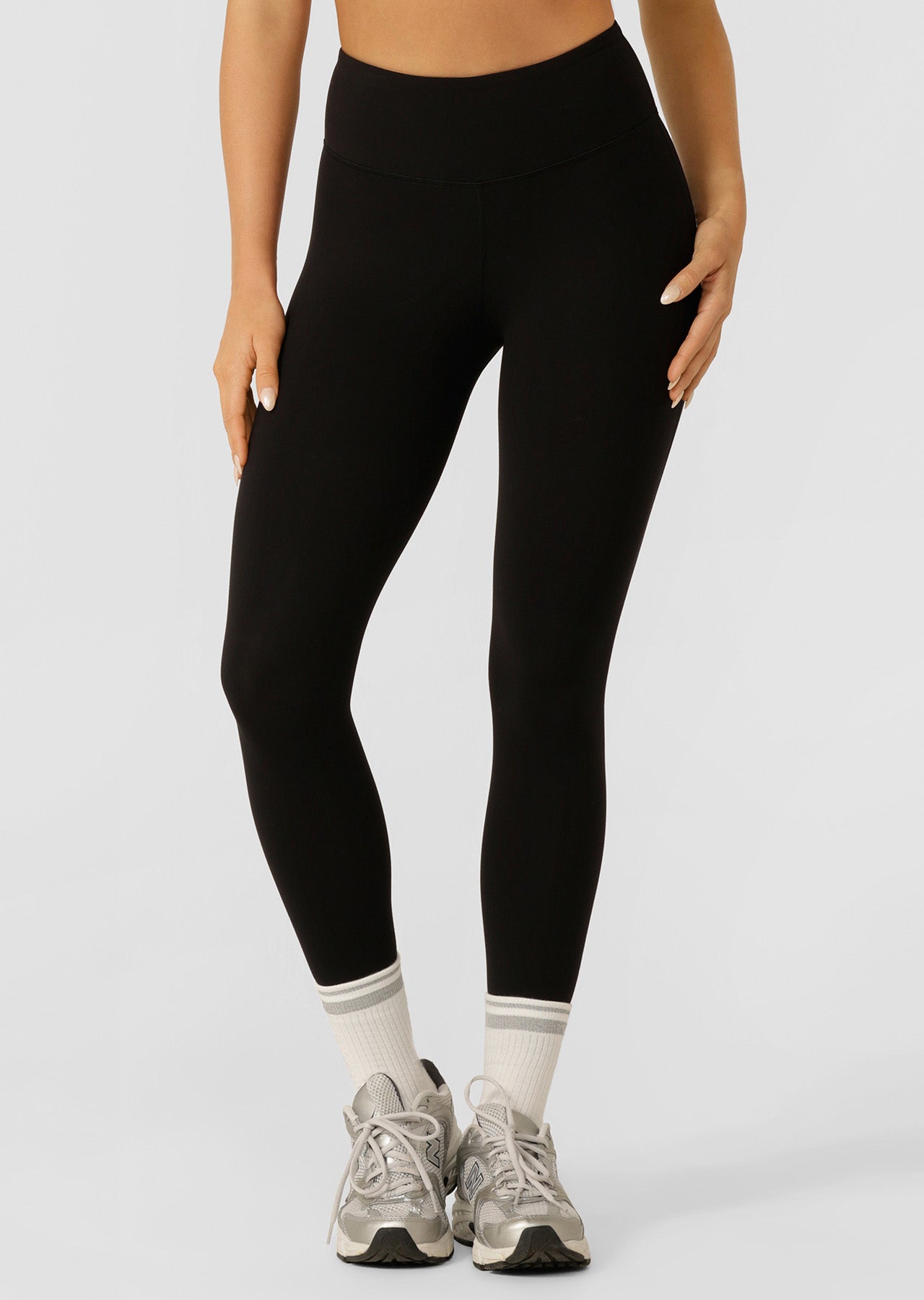 Lorna Jane Lotus No Chafe Phone Pocket Ankle Biter Leggings - Recycled Black