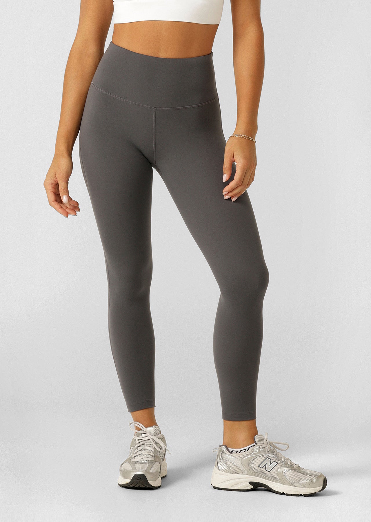 Lorna Jane Lotus No Chafe Phone Pocket Ankle Biter Leggings - Titanium