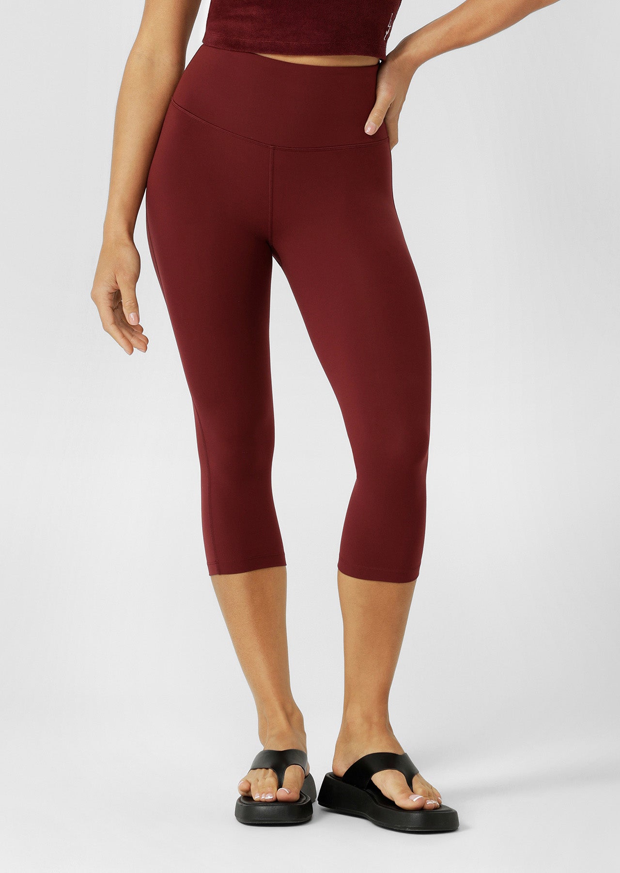 Lorna Jane Lotus No Chafe Phone Pocket 7/8 Leggings - Dark Ruby