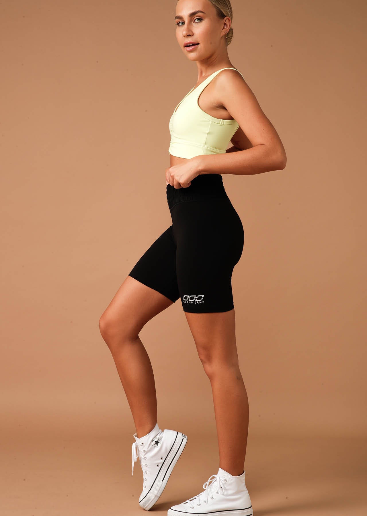 Lorna Jane Scrunch Waist Bike Shorts - Black