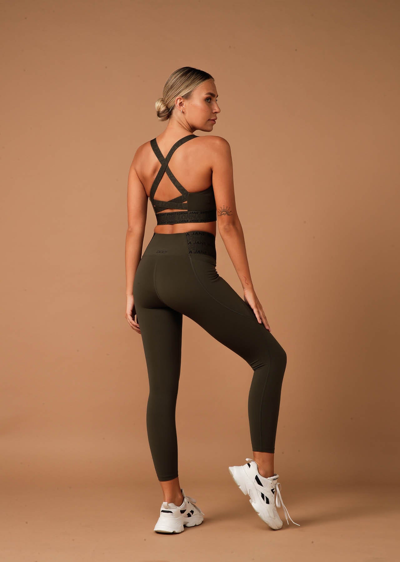 Lorna Jane Superior Phone Pocket Ankle Biter Leggings - Dark Luxury Green